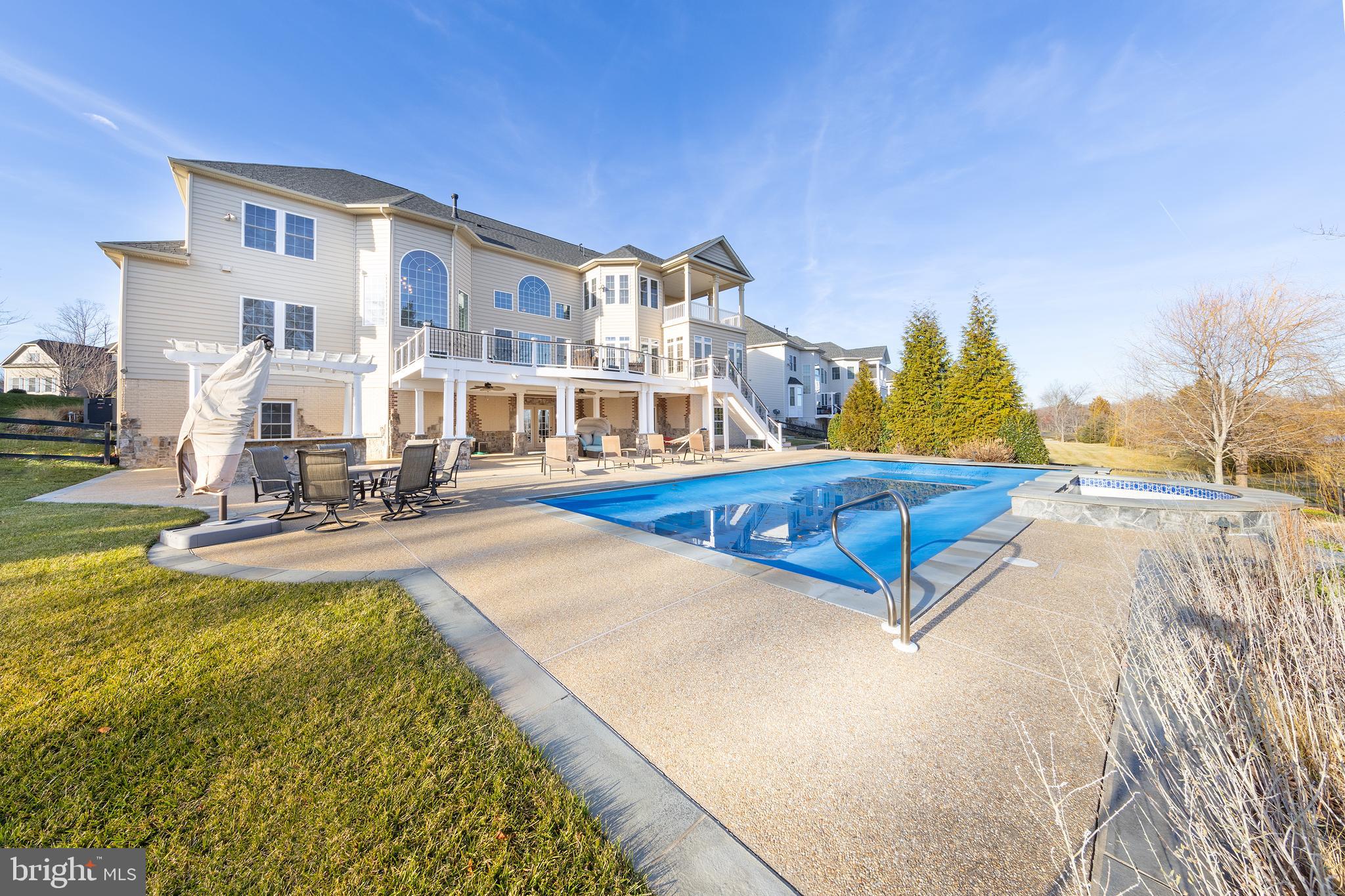 MEADOWS 2 - Residential