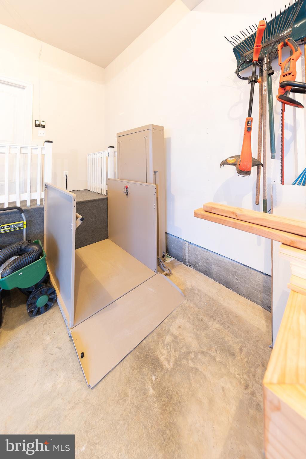 MEADOWS 2 - Residential