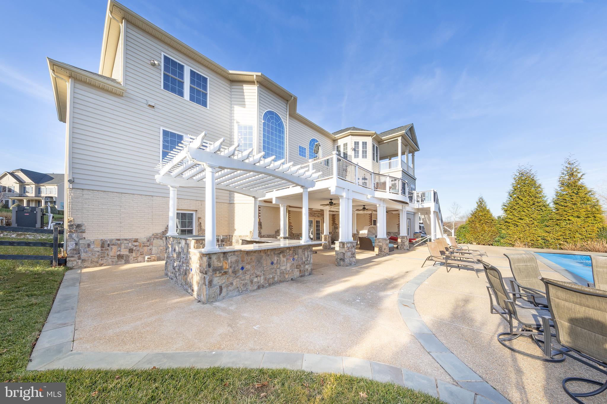 MEADOWS 2 - Residential