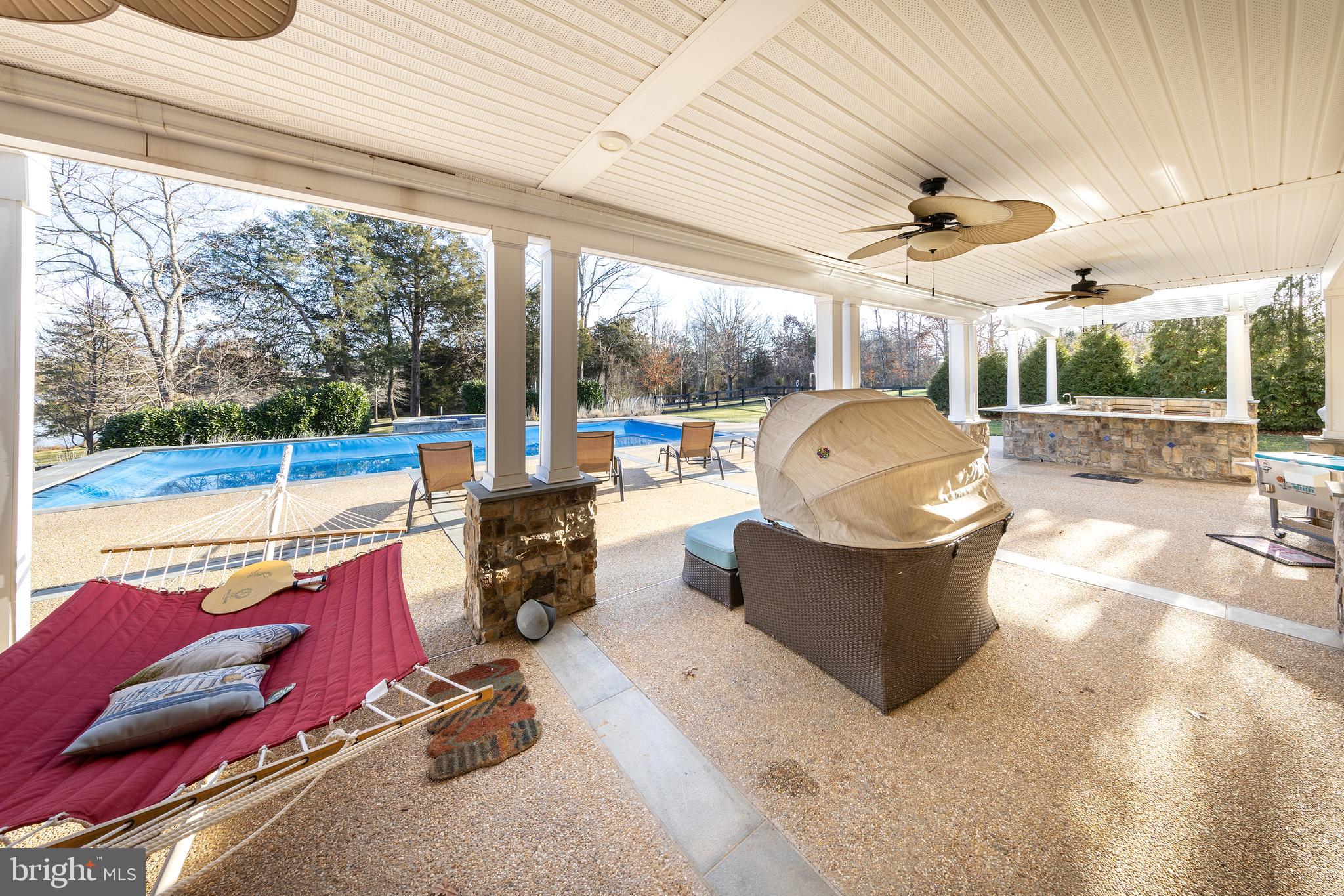 MEADOWS 2 - Residential