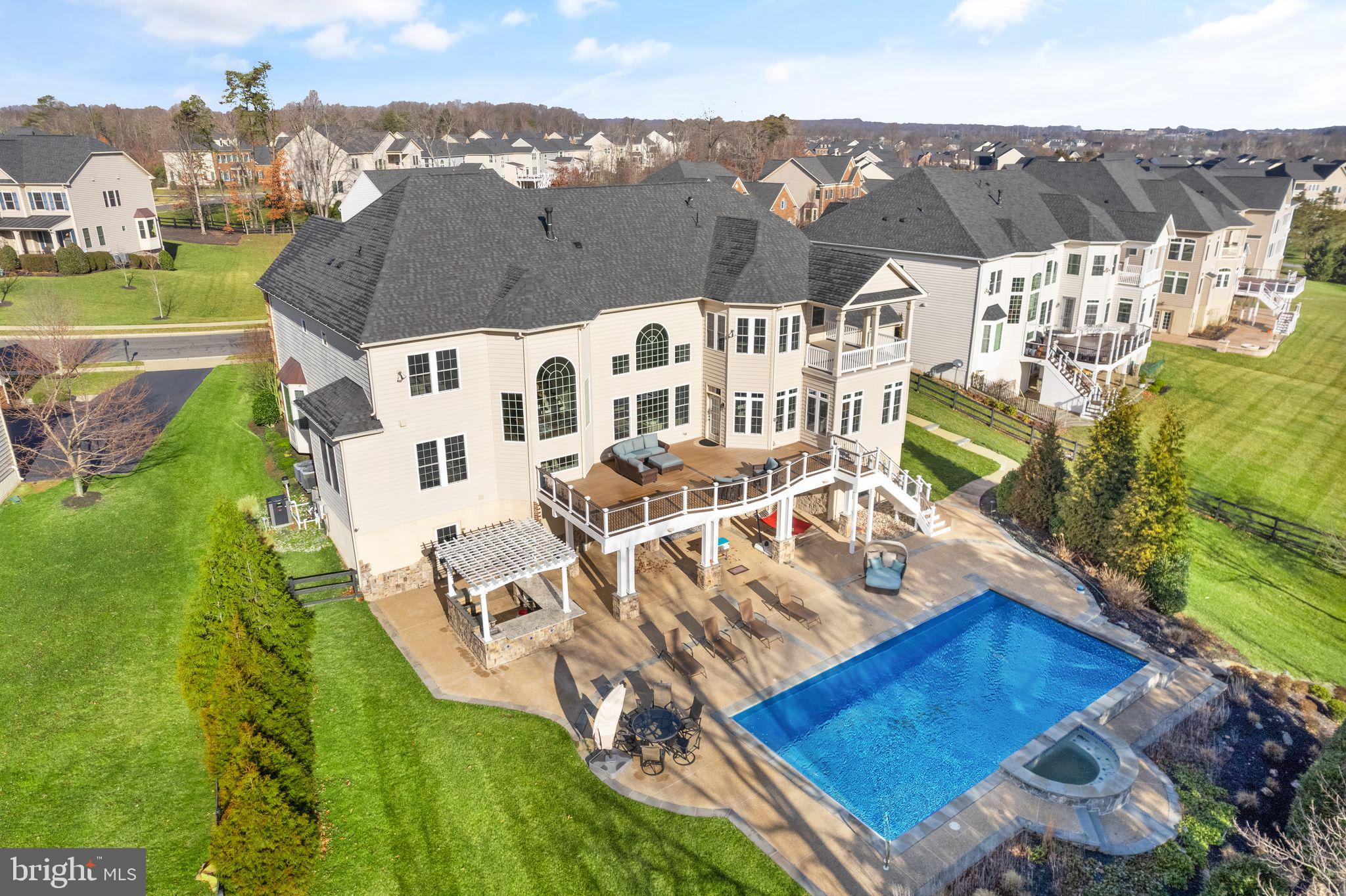 MEADOWS 2 - Residential