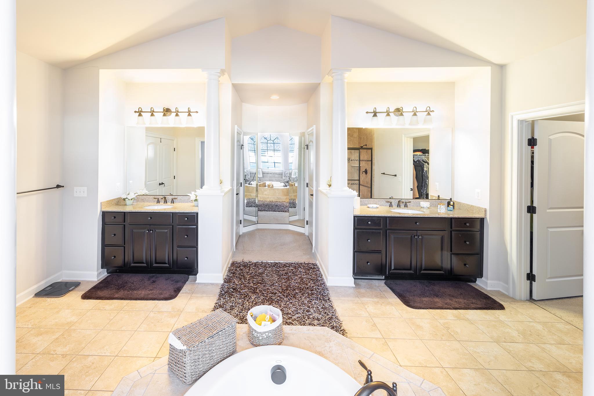 MEADOWS 2 - Residential