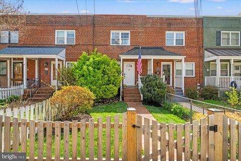 Photo of 509 E Windsor Avenue #A, ALEXANDRIA, VA 22301 (MLS # VAAX2058838)