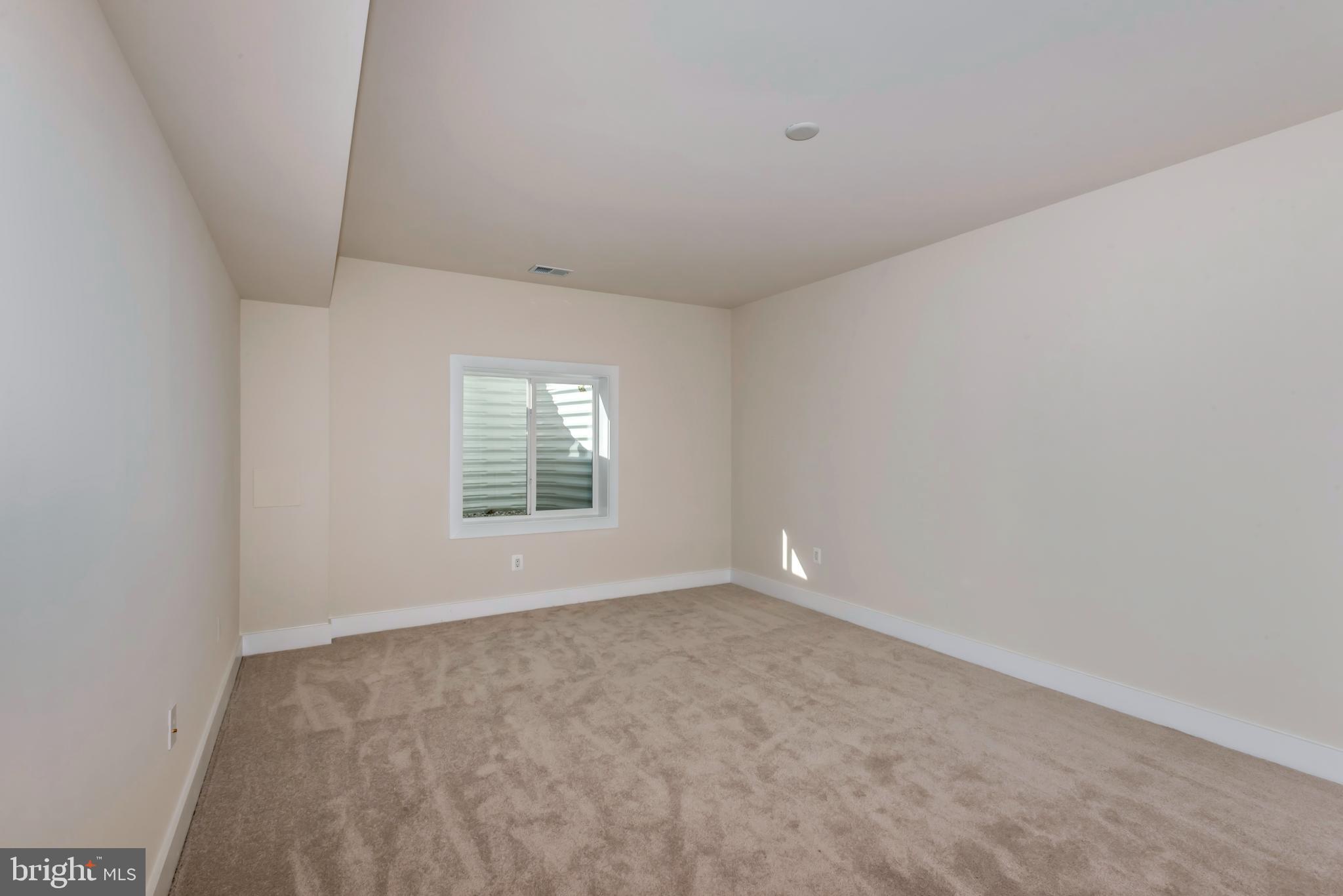 SOUTHERN OAKS - Residential