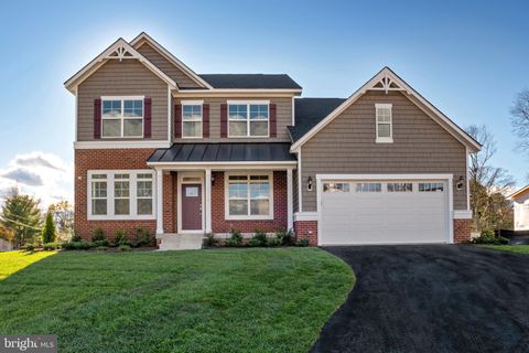 8753 SOUTHERN OAKS PLACE LORTON VA 22079