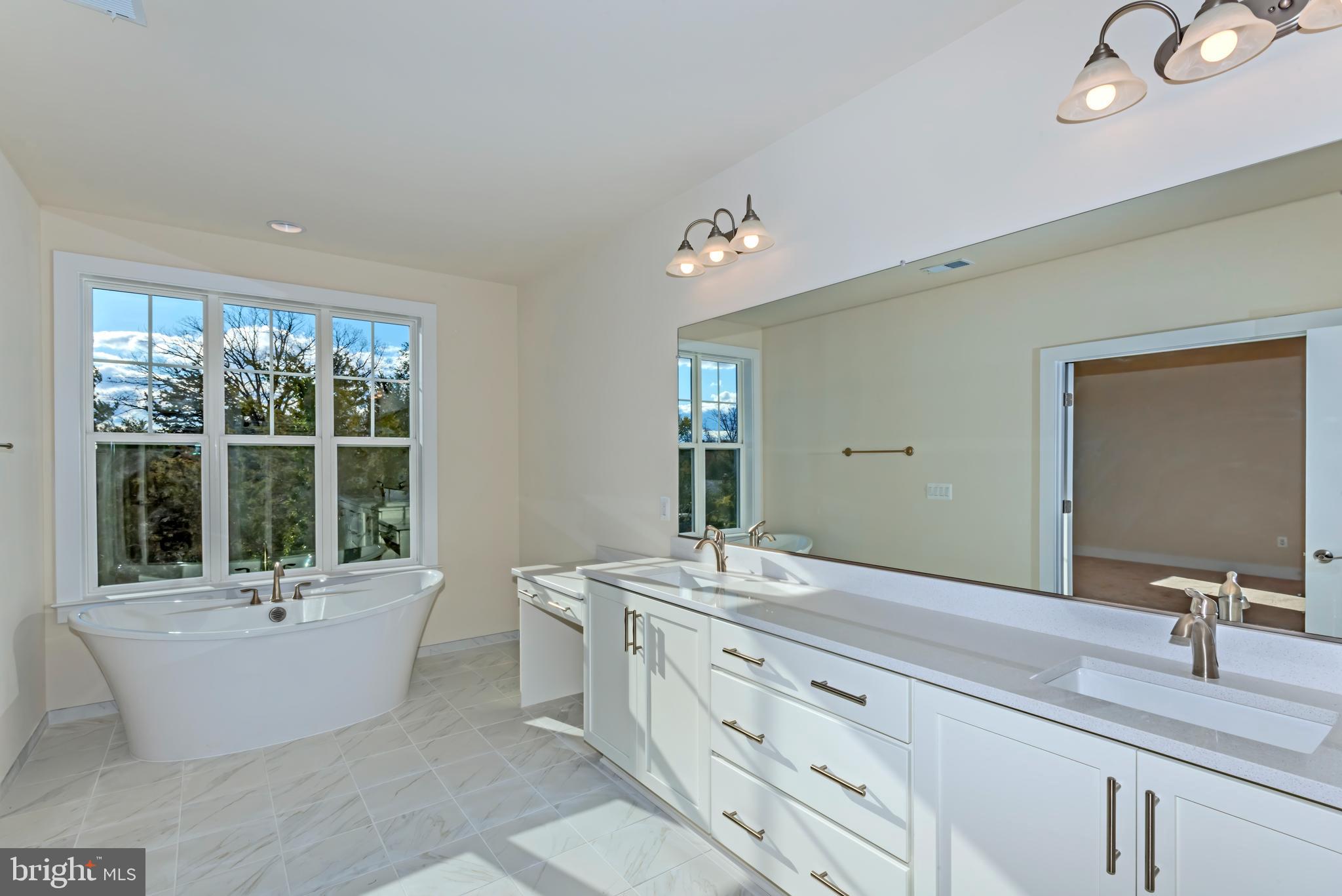 SOUTHERN OAKS - Residential