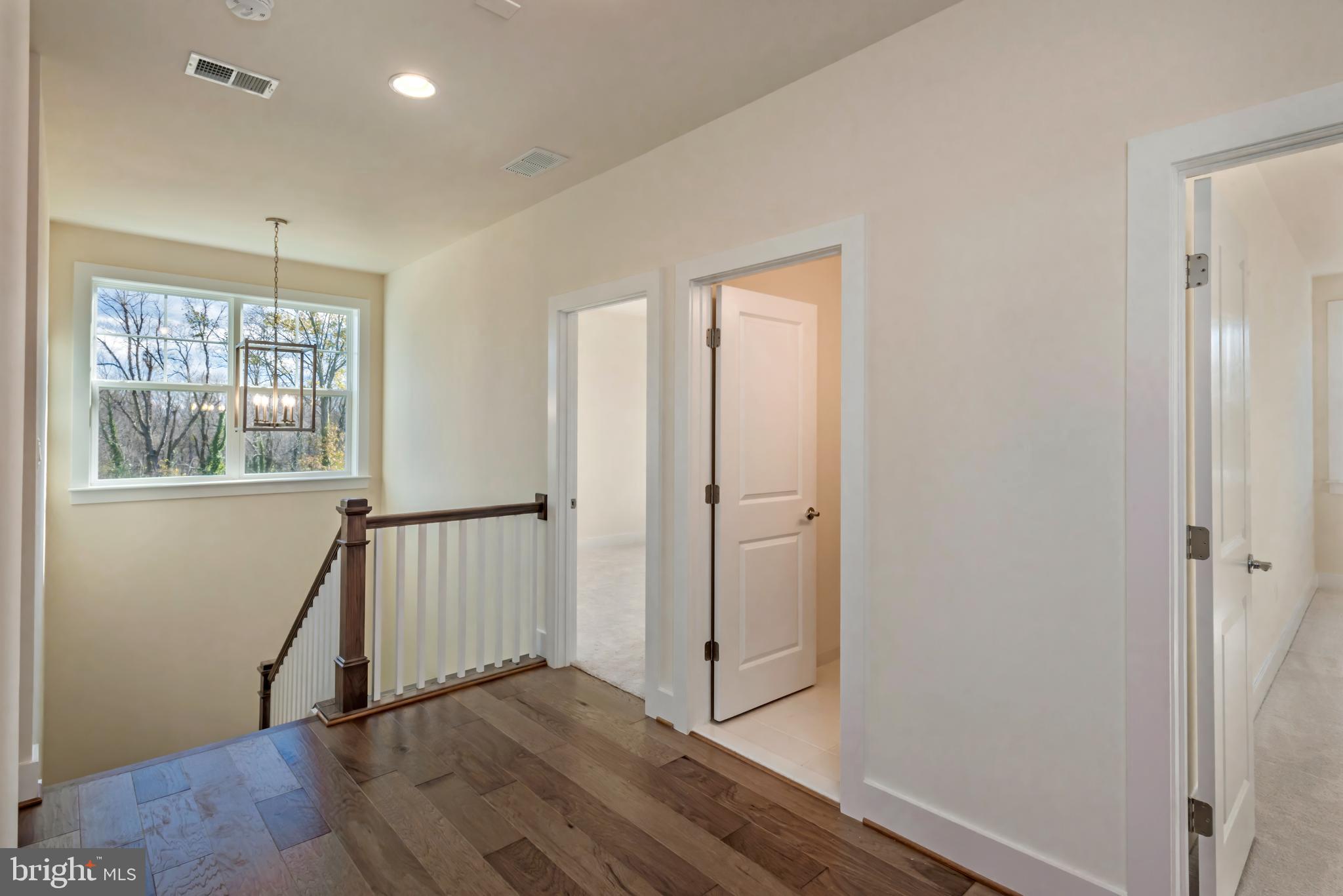 SOUTHERN OAKS - Residential