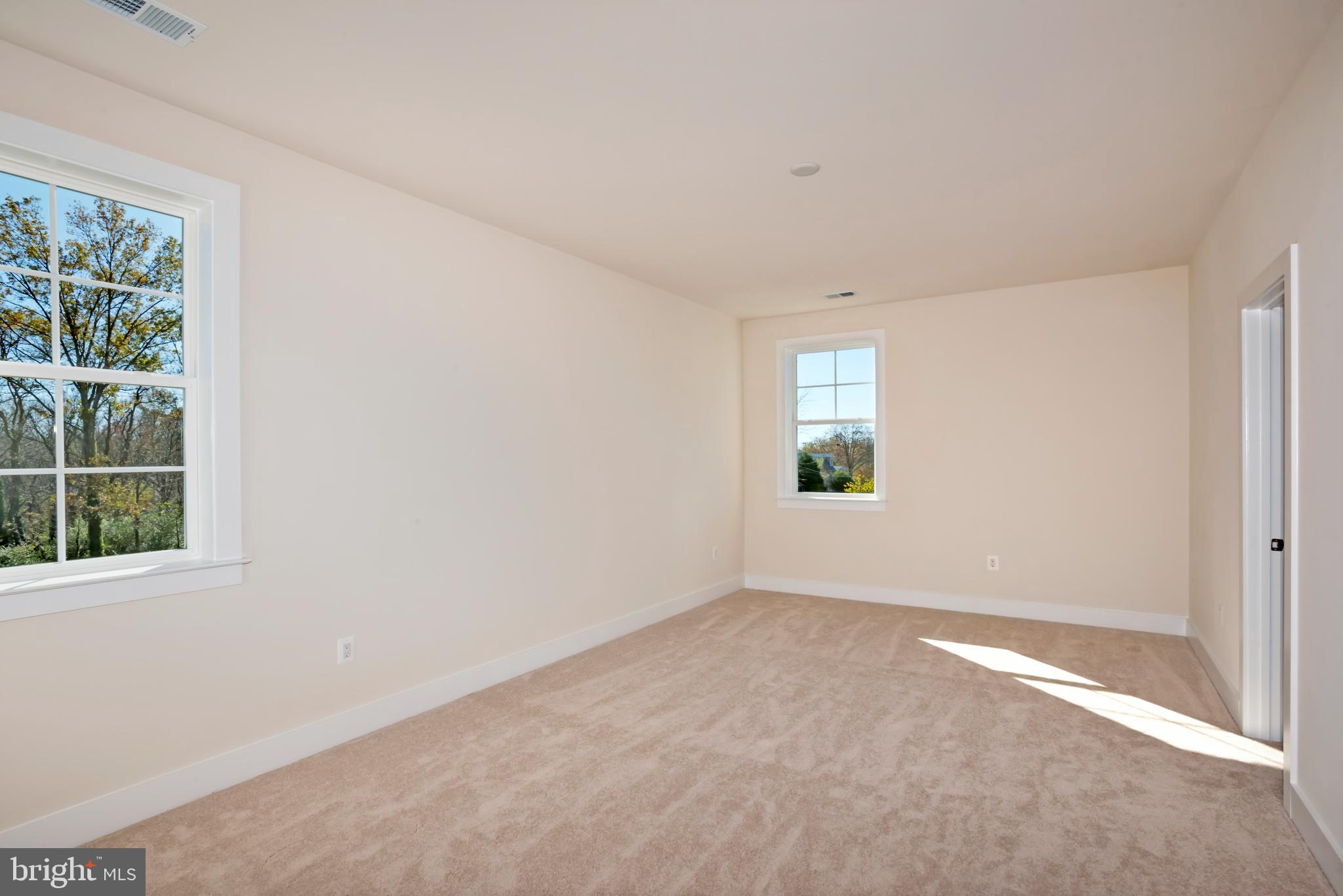 SOUTHERN OAKS - Residential