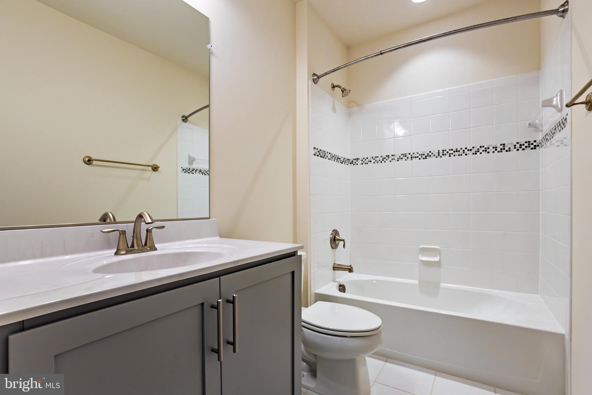 SOUTHERN OAKS - Residential