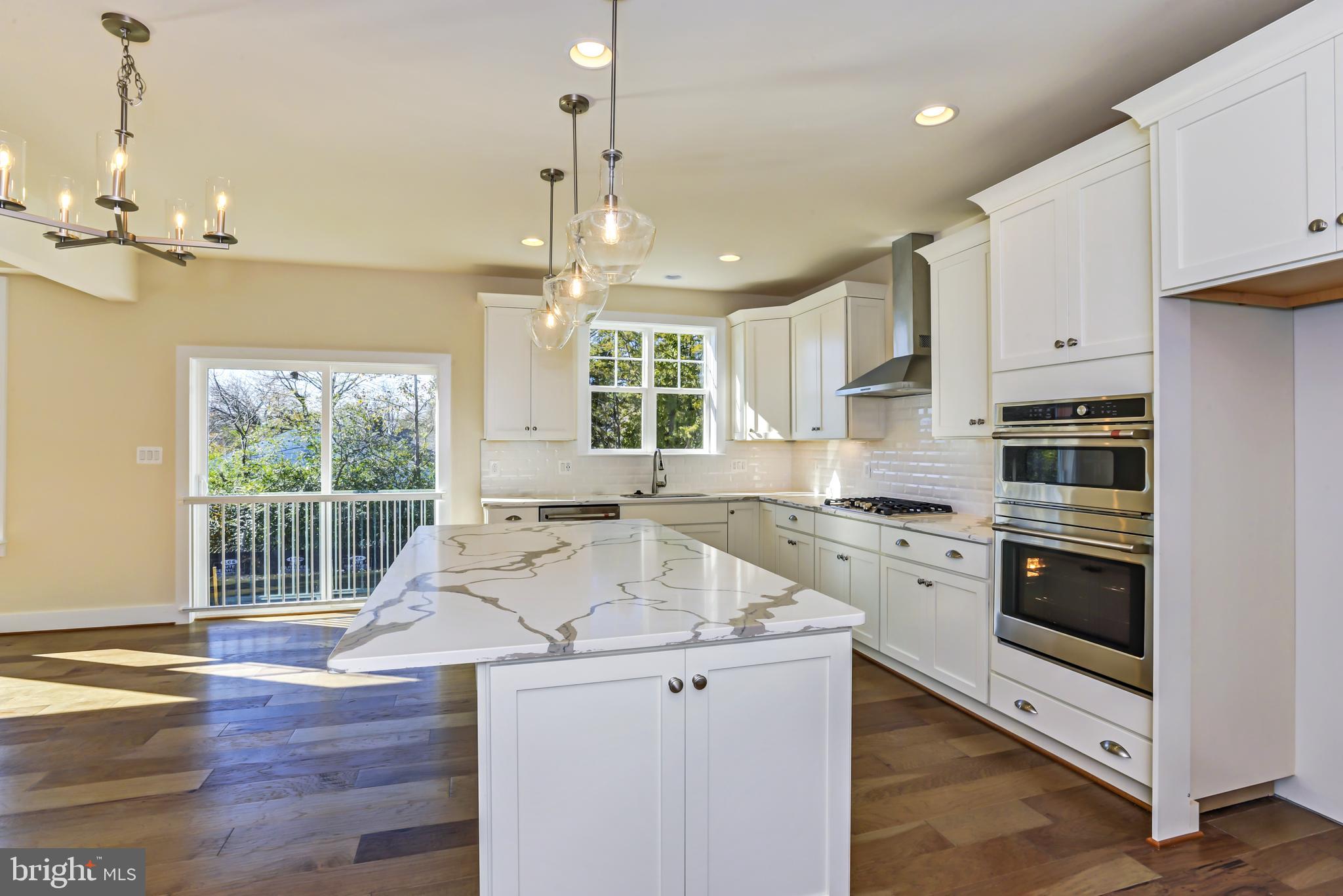 SOUTHERN OAKS - Residential