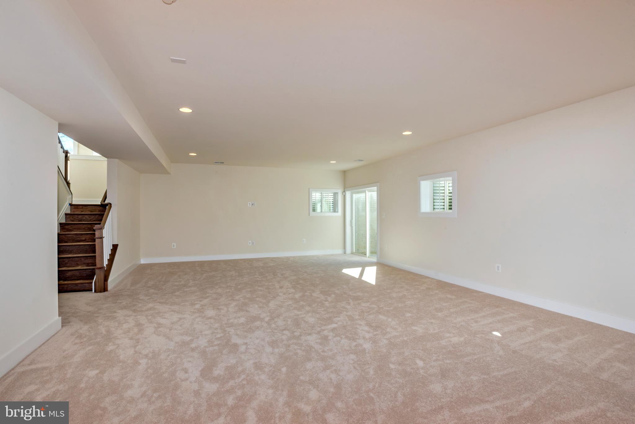 SOUTHERN OAKS - Residential