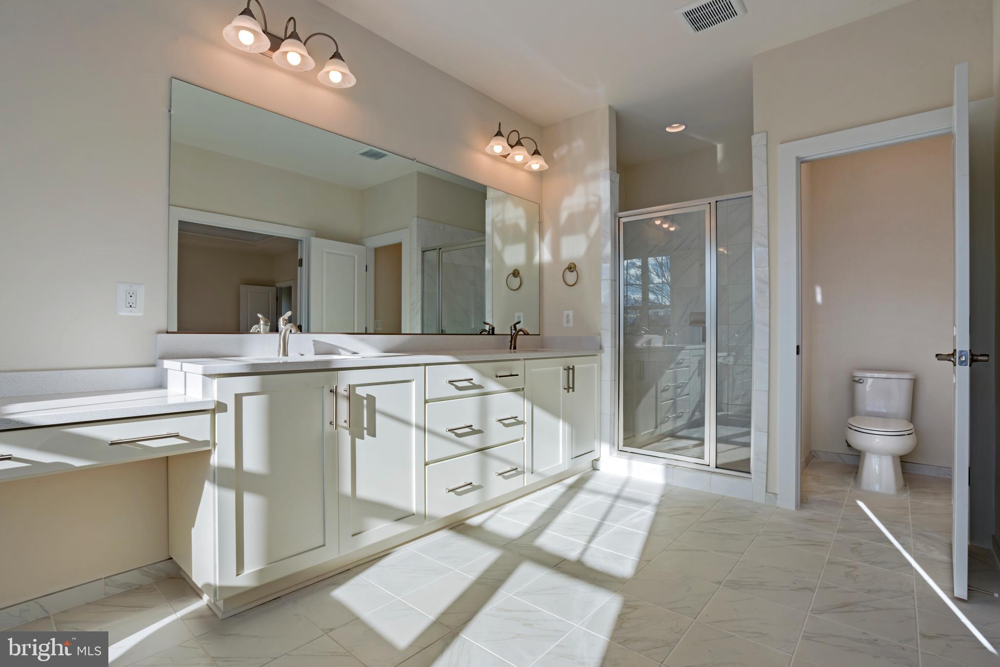 SOUTHERN OAKS - Residential