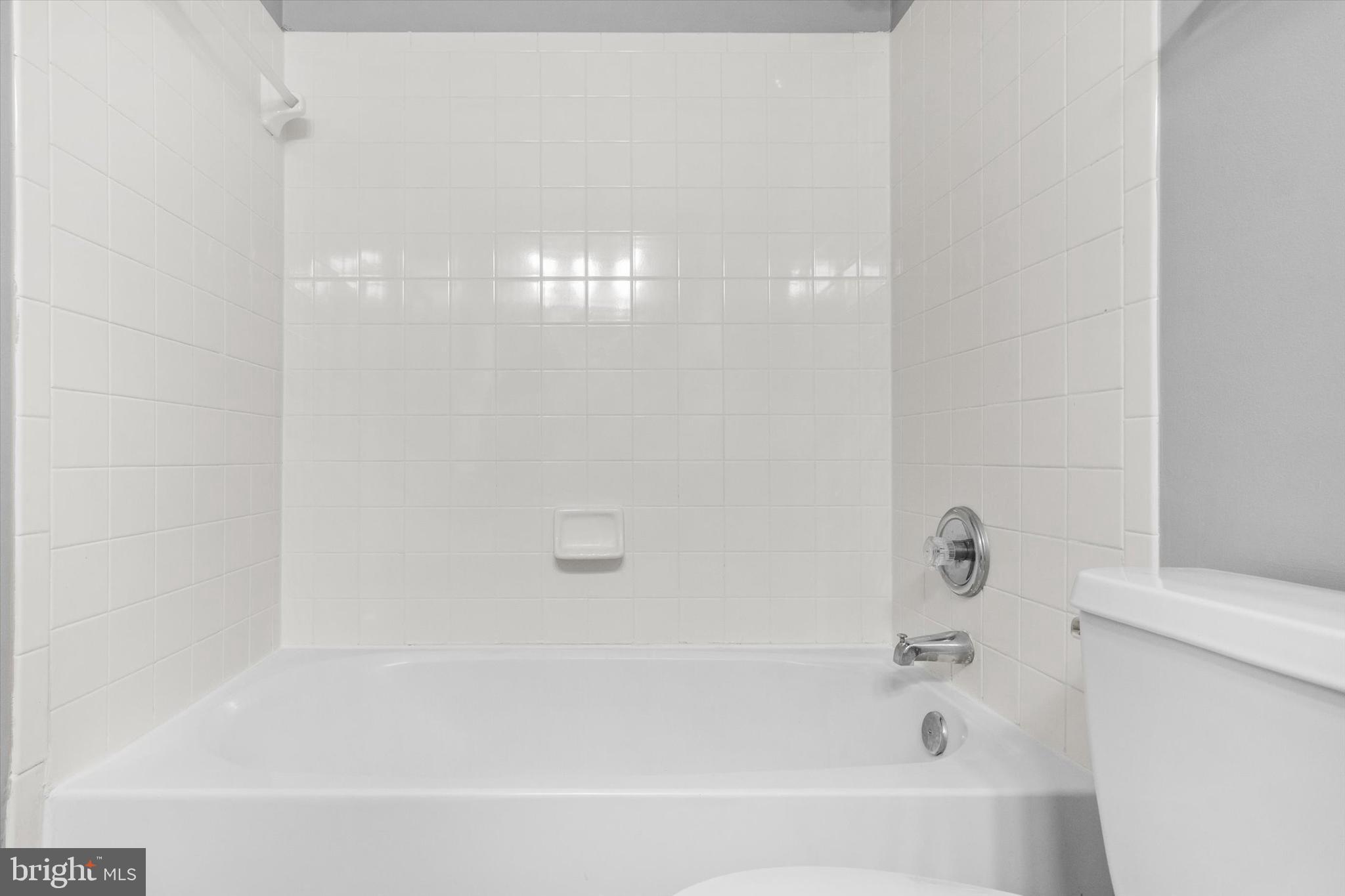 TRAILSIDE - Residential Lease