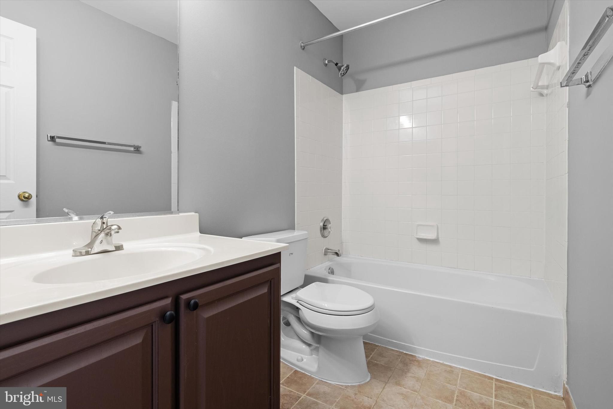 TRAILSIDE - Residential Lease