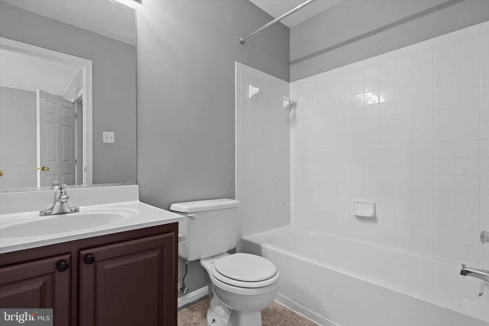 TRAILSIDE - Residential Lease