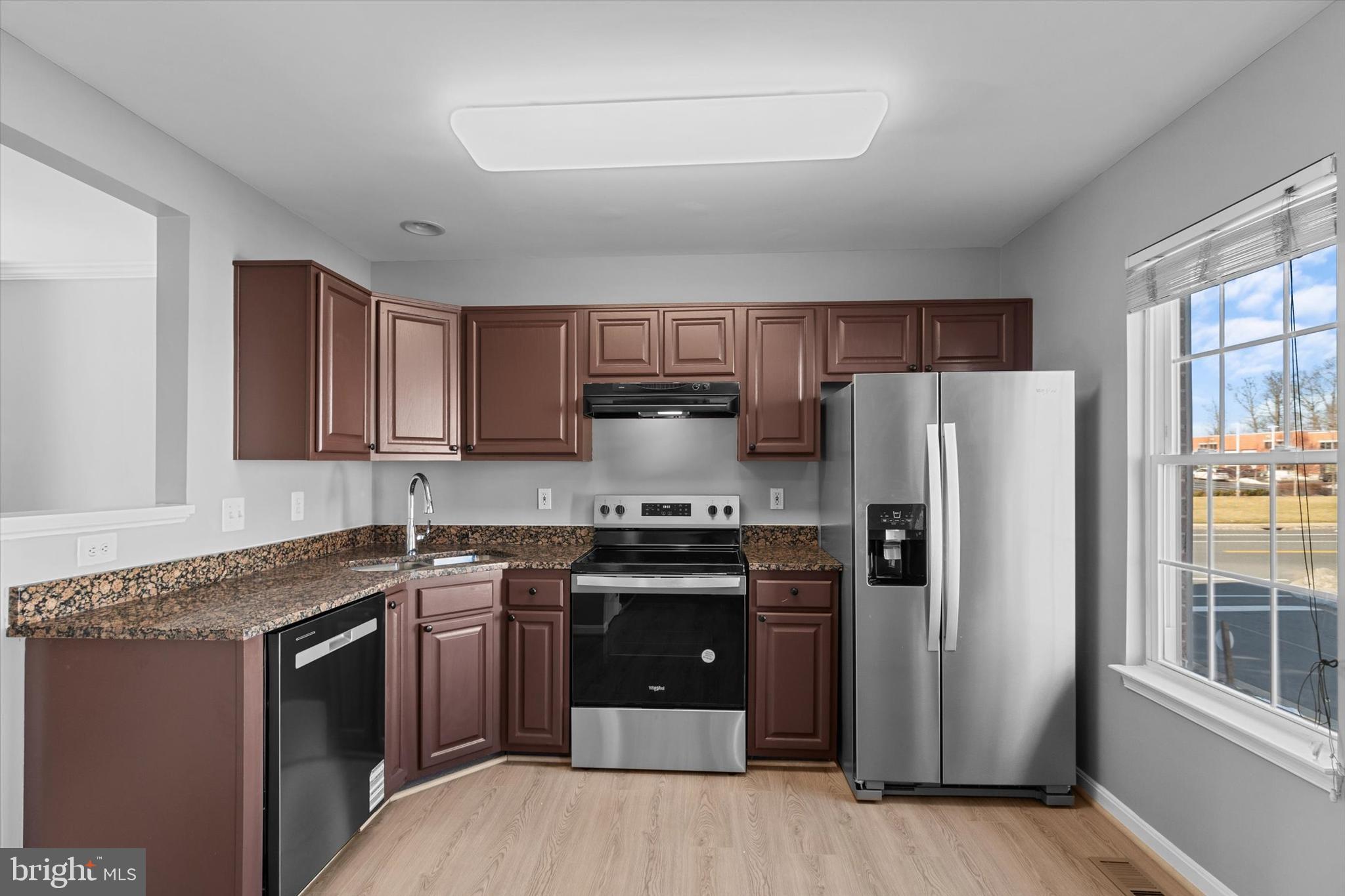 TRAILSIDE - Residential Lease