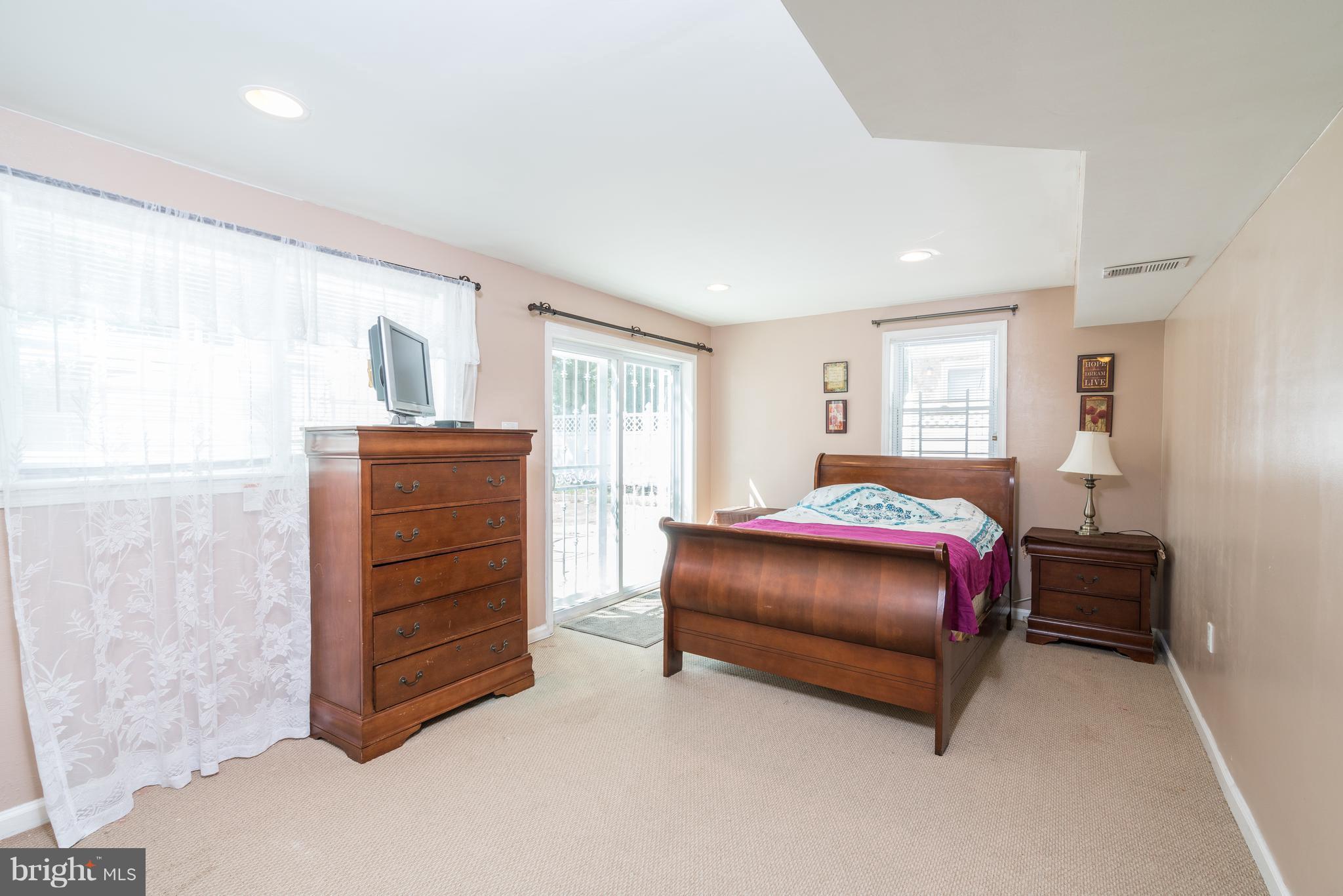 ANDREW HILLS - Residential