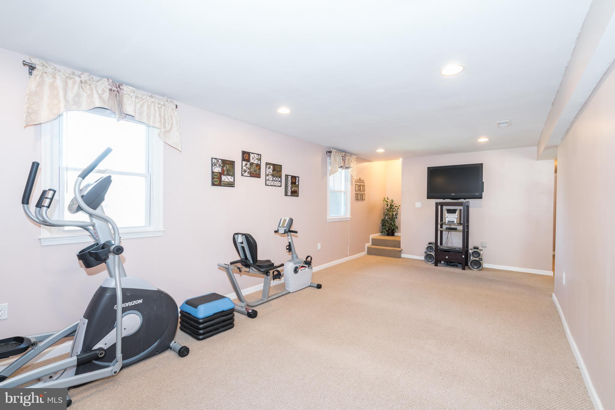 ANDREW HILLS - Residential