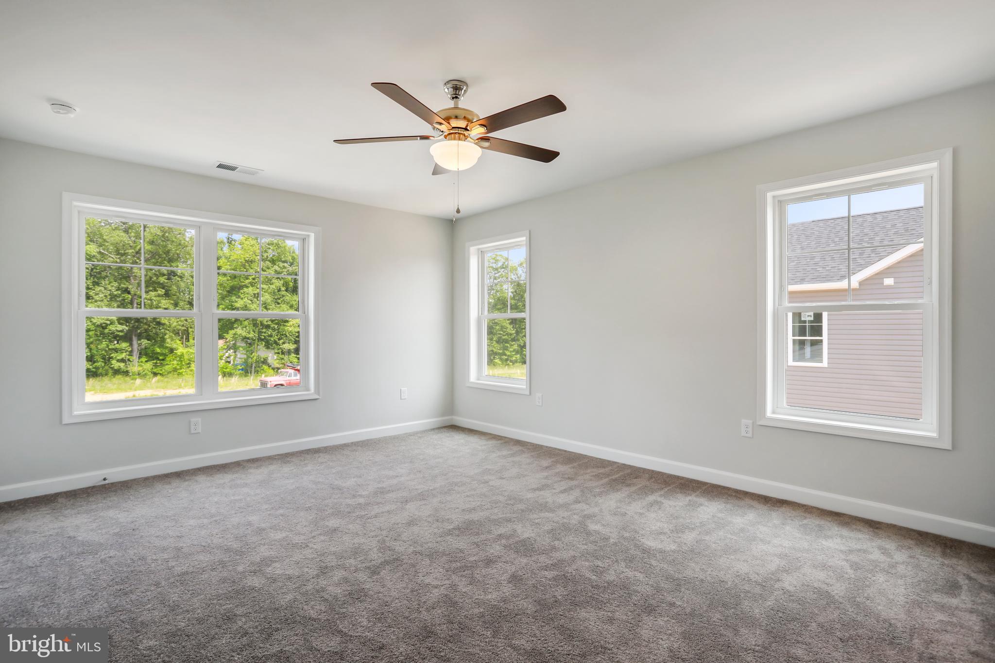 MIDDLE CREEK VISTAS - Residential