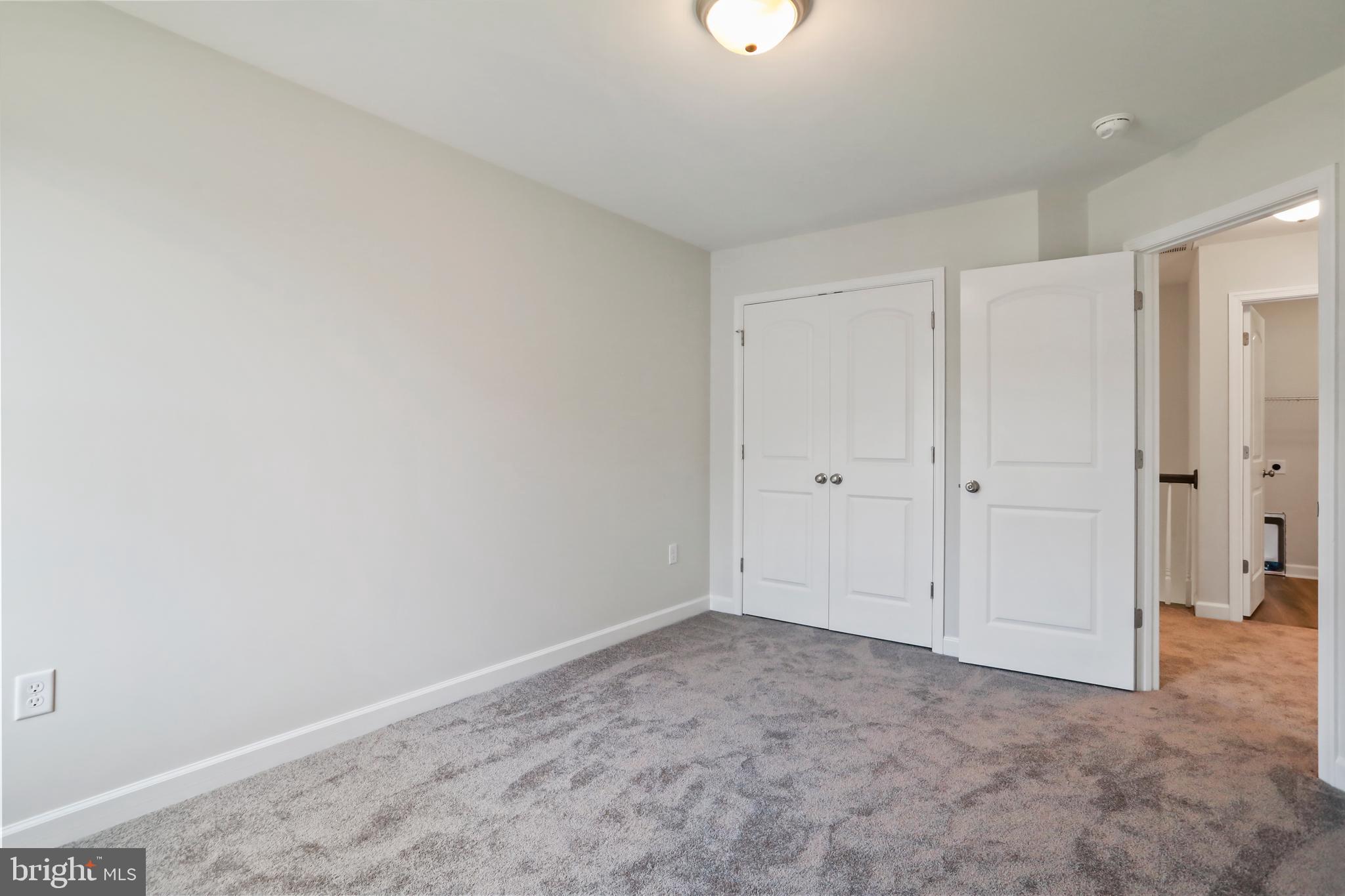 MIDDLE CREEK VISTAS - Residential