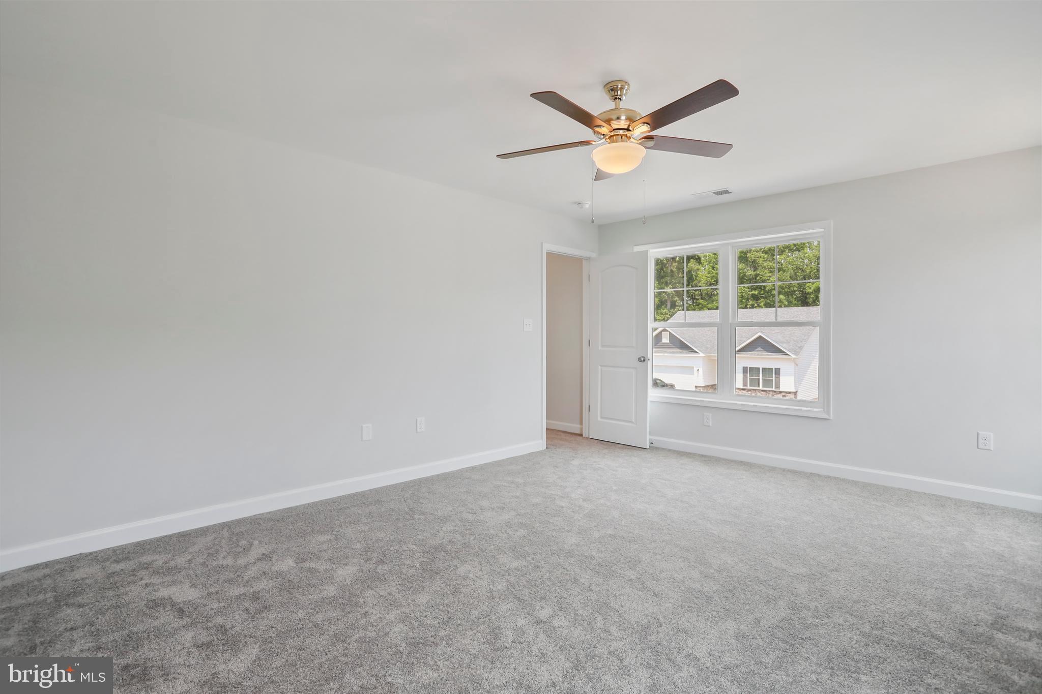 MIDDLE CREEK VISTAS - Residential