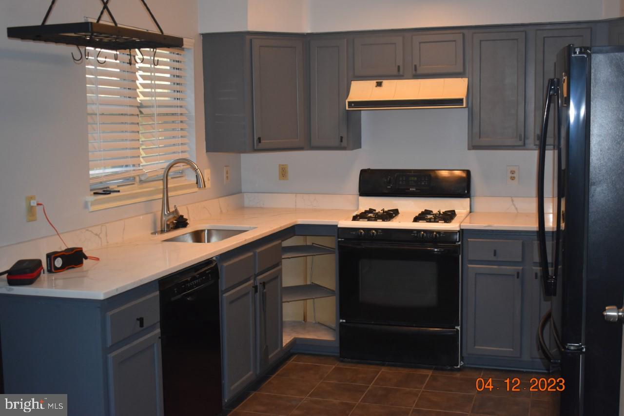 DRUMSHEUGH PLAT 4 - Residential Lease