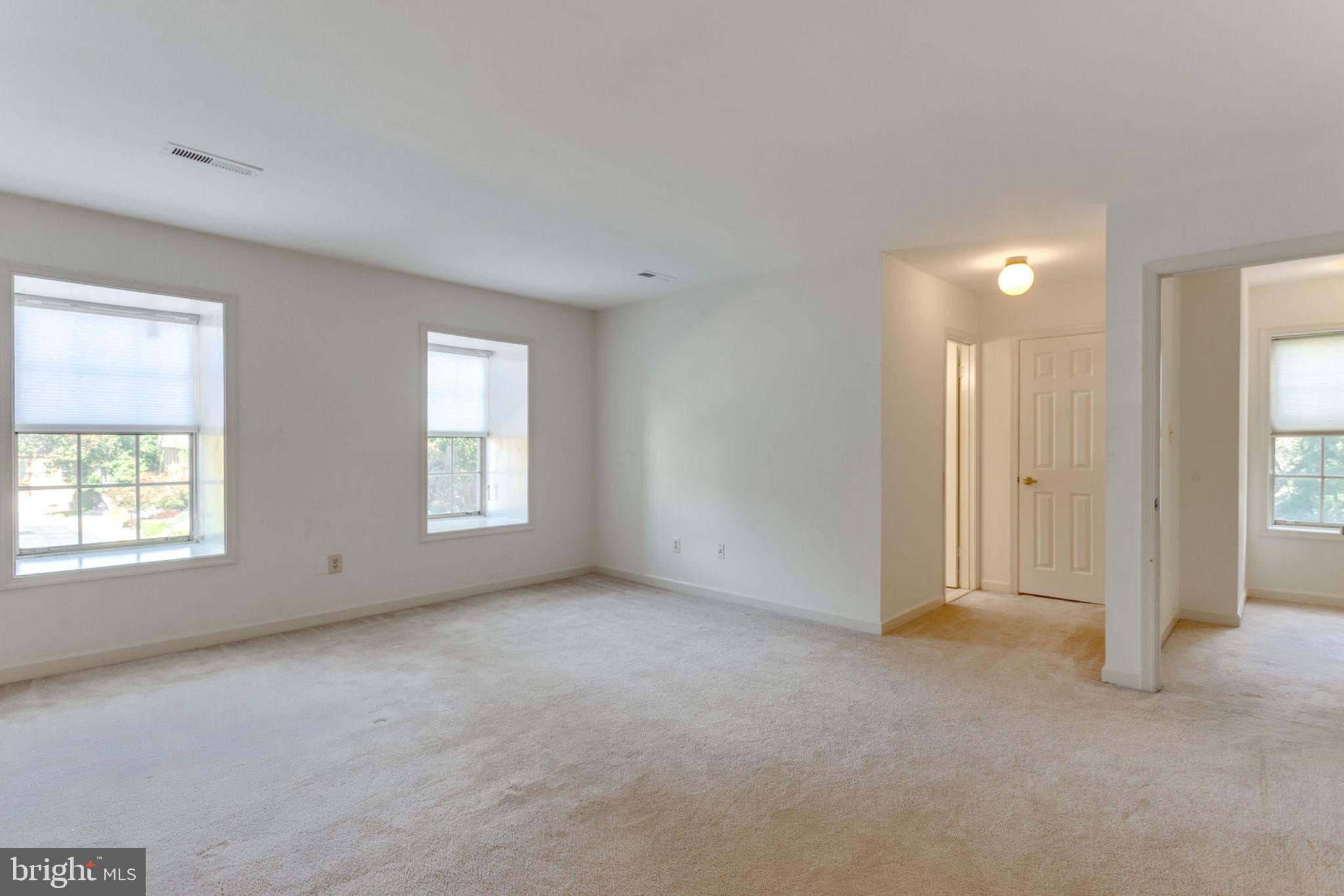 MCLEAN MEWS - Residential Lease