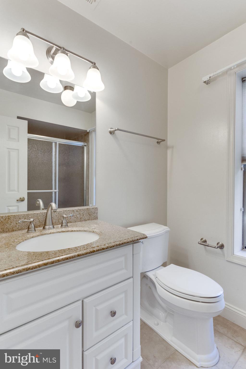 MCLEAN MEWS - Residential Lease