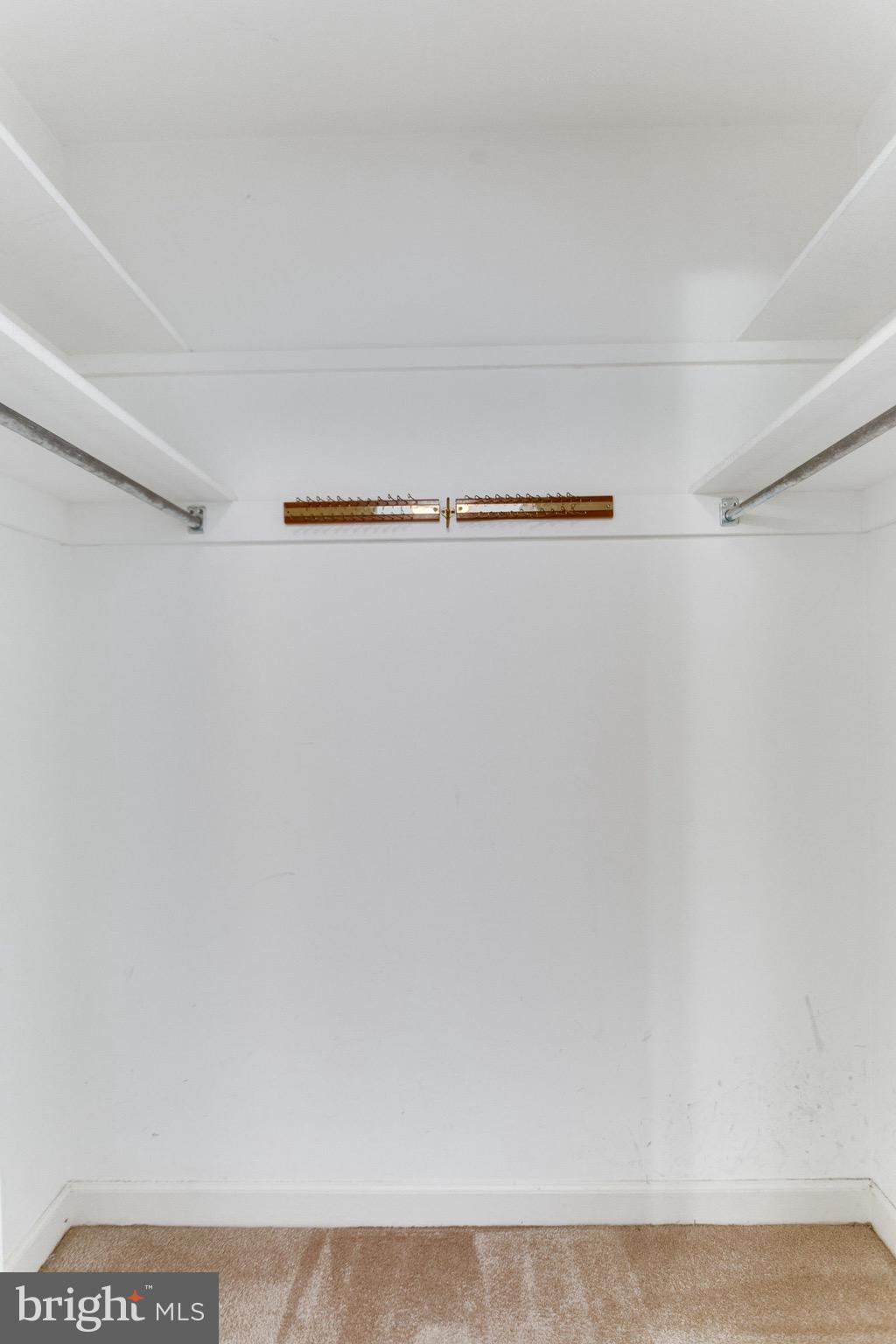 MCLEAN MEWS - Residential Lease