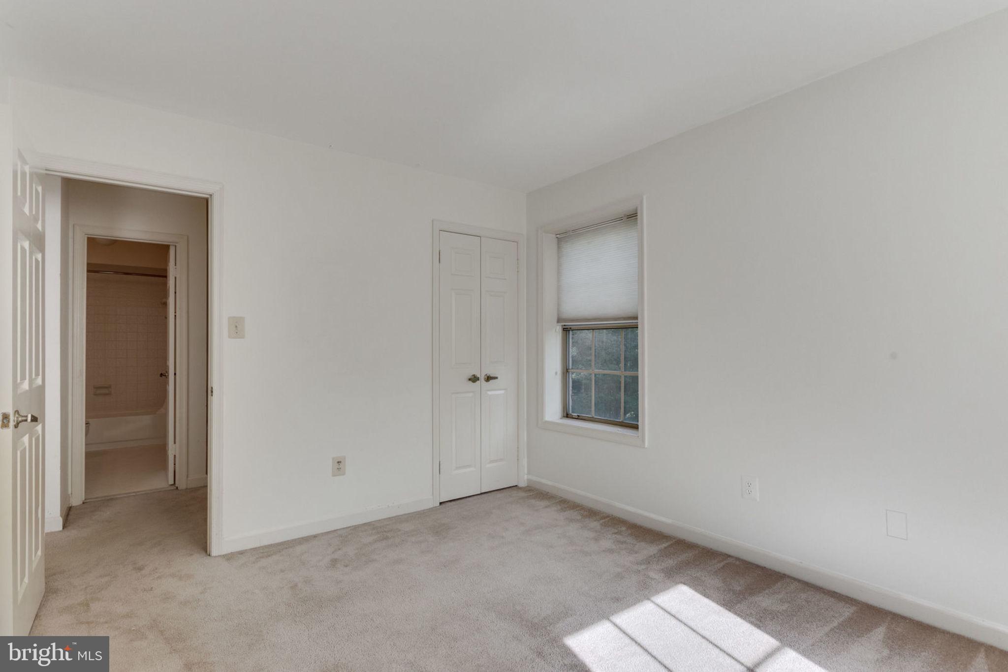 MCLEAN MEWS - Residential Lease