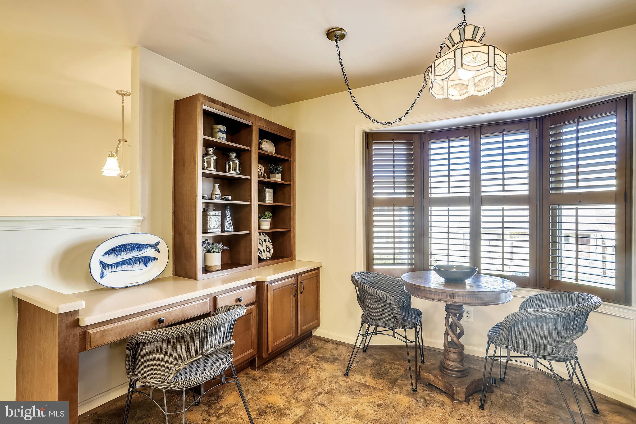 ROXBURY OF MT VERNON - Residential