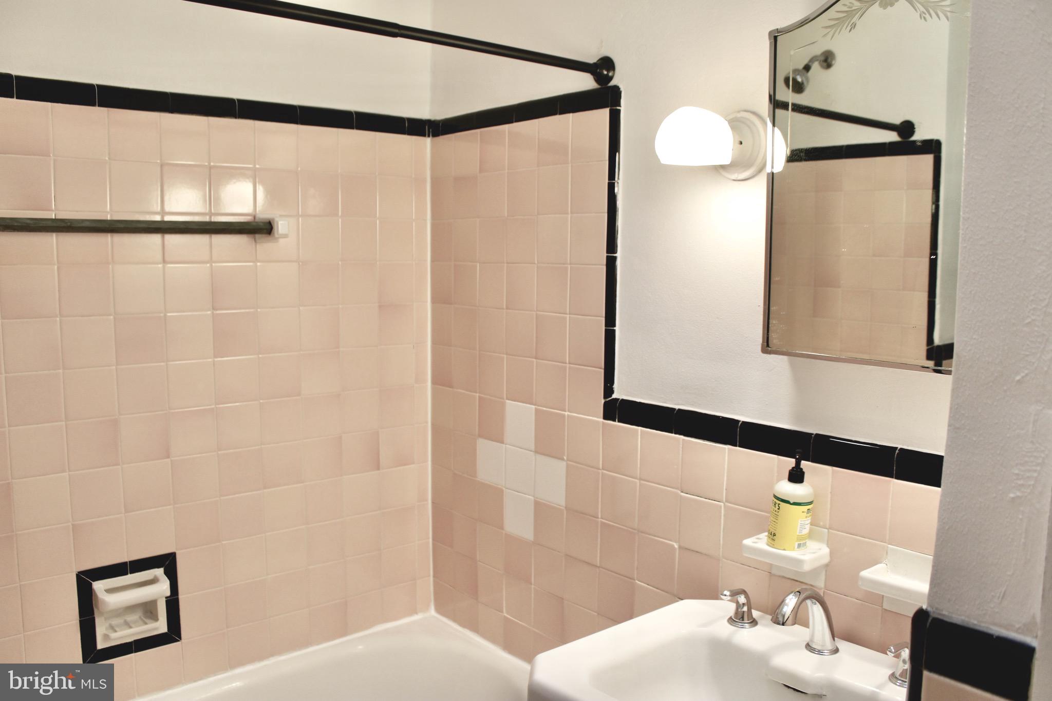 TACONY - Residential Lease