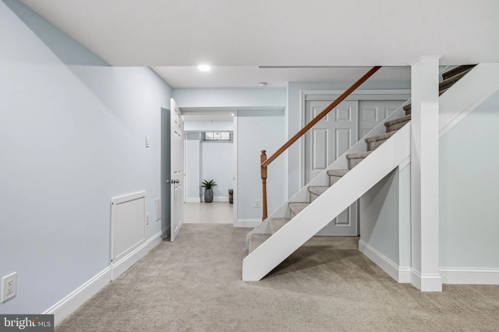 Ardmore, Pennsylvania 19003, United States, 4 Bedrooms Bedrooms, ,4 BathroomsBathrooms,Residential,Contingent,207714