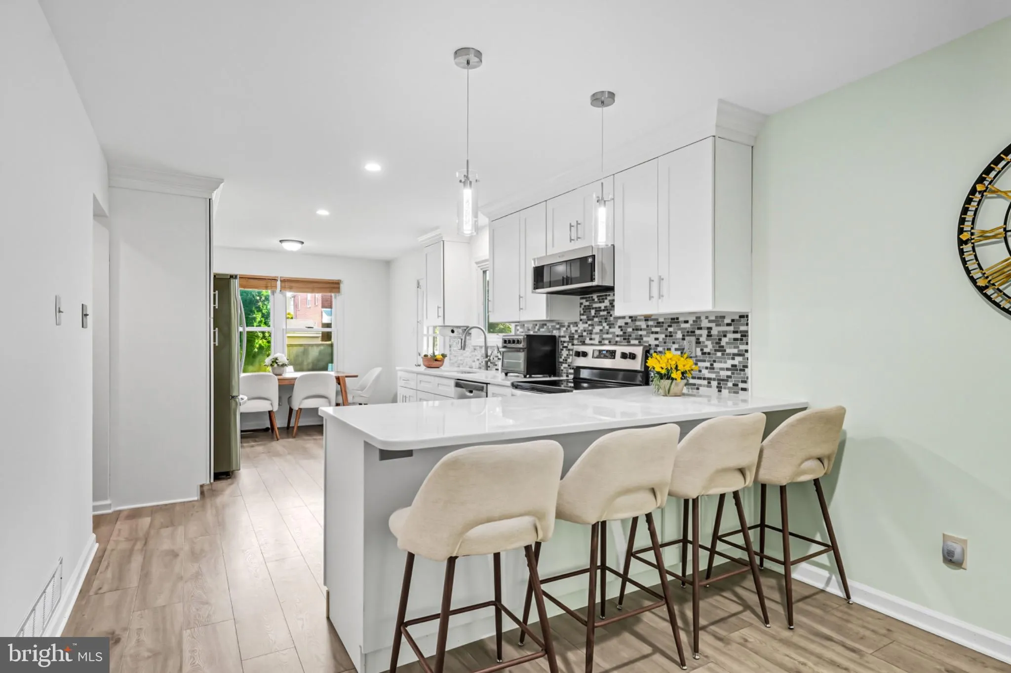 Ardmore, Pennsylvania 19003, United States, 4 Bedrooms Bedrooms, ,4 BathroomsBathrooms,Residential,Contingent,207714