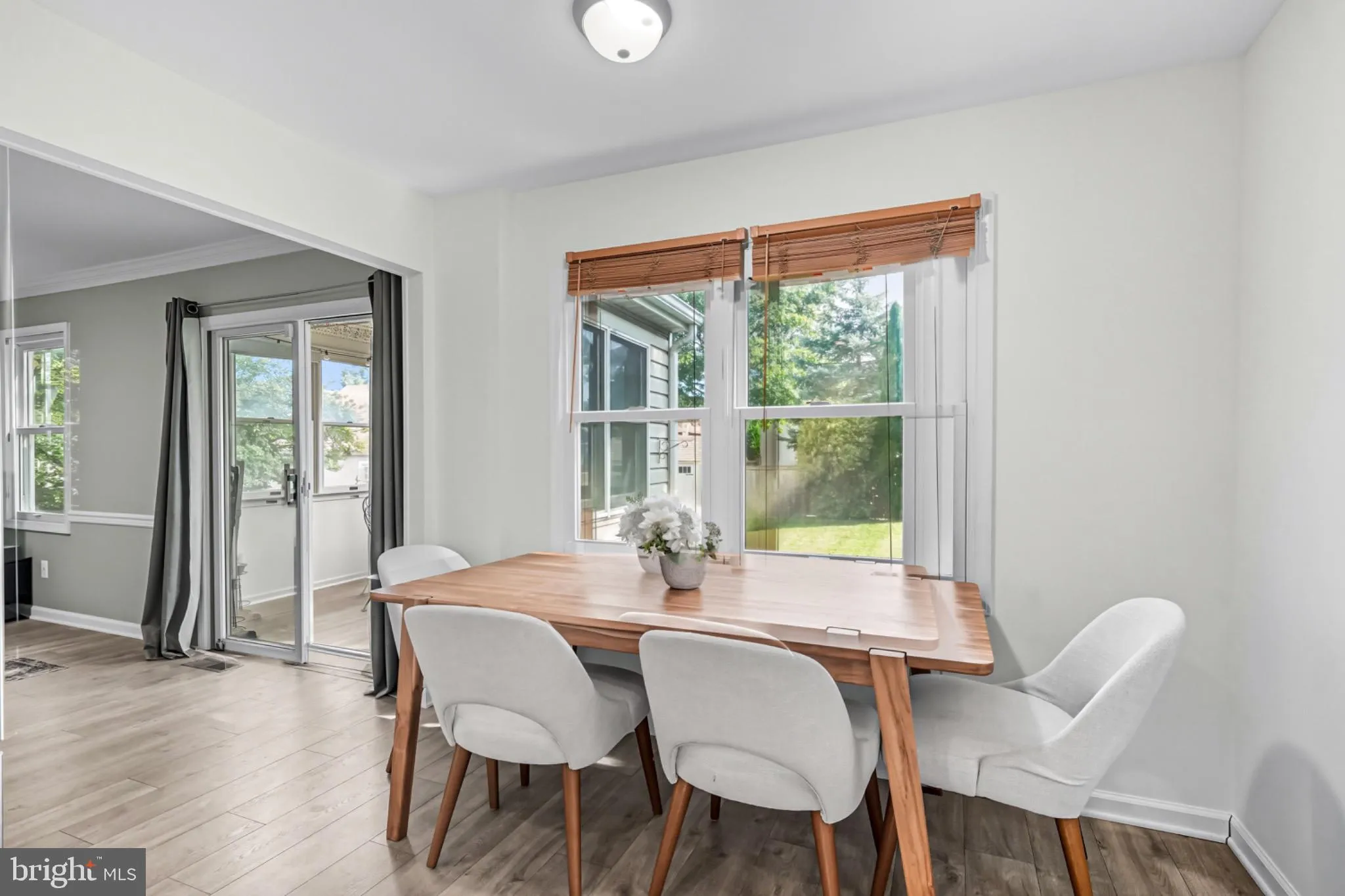 Ardmore, Pennsylvania 19003, United States, 4 Bedrooms Bedrooms, ,4 BathroomsBathrooms,Residential,Contingent,207714