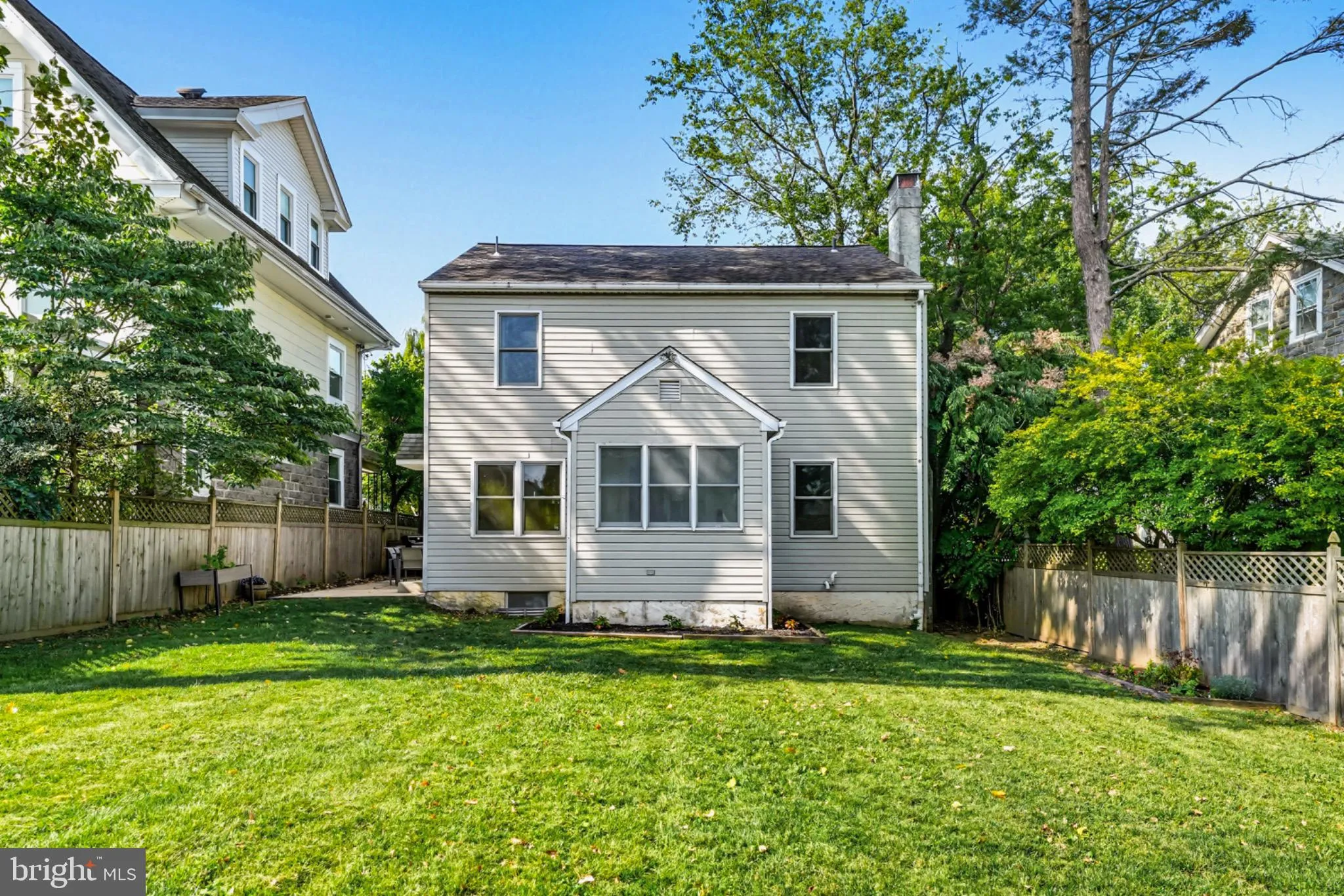 Ardmore, Pennsylvania 19003, United States, 4 Bedrooms Bedrooms, ,4 BathroomsBathrooms,Residential,Contingent,207714