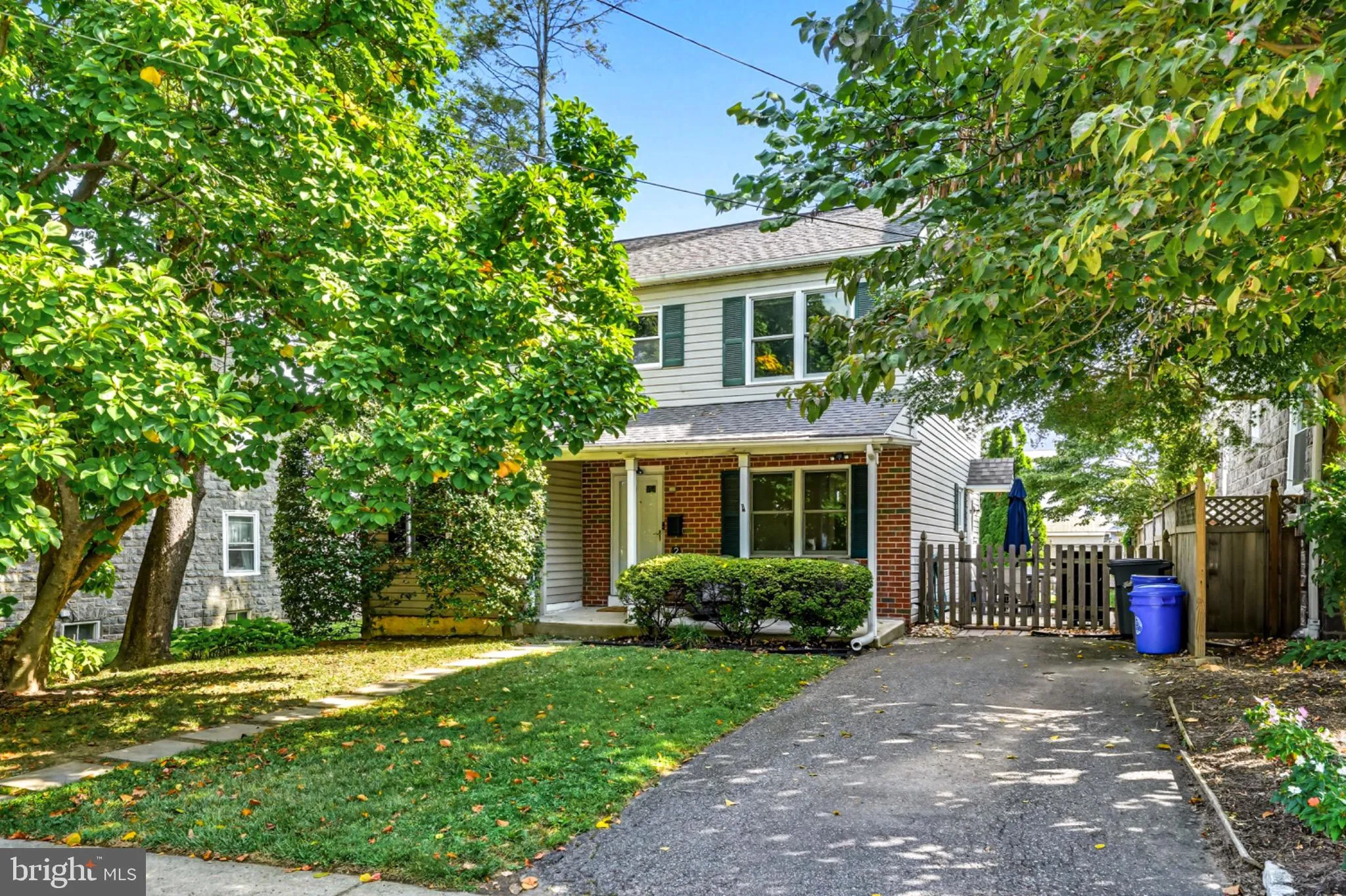 Ardmore, Pennsylvania 19003, United States, 4 Bedrooms Bedrooms, ,4 BathroomsBathrooms,Residential,Contingent,207714