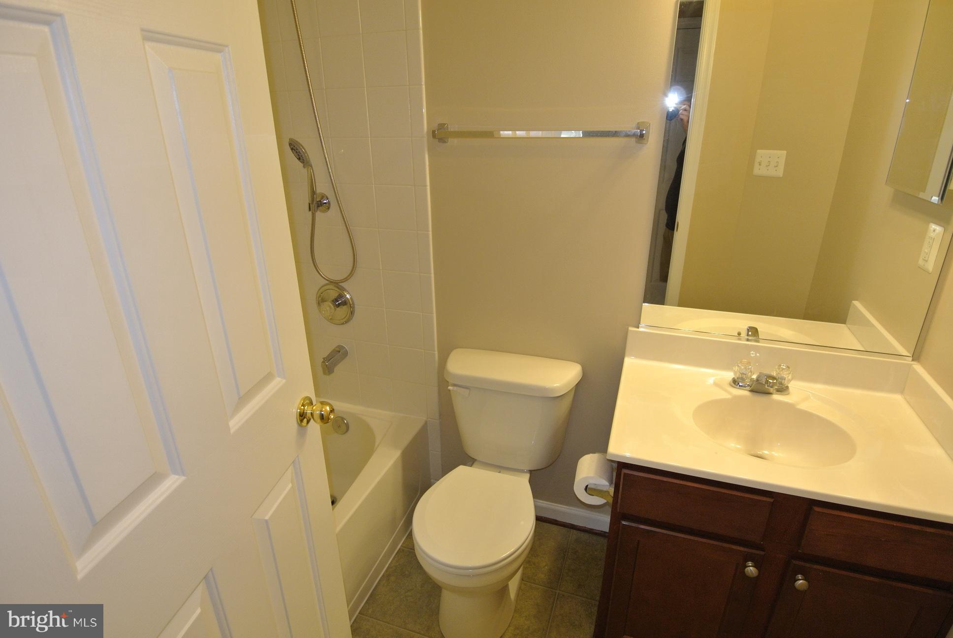 HOLLY WOODS - Residential Lease