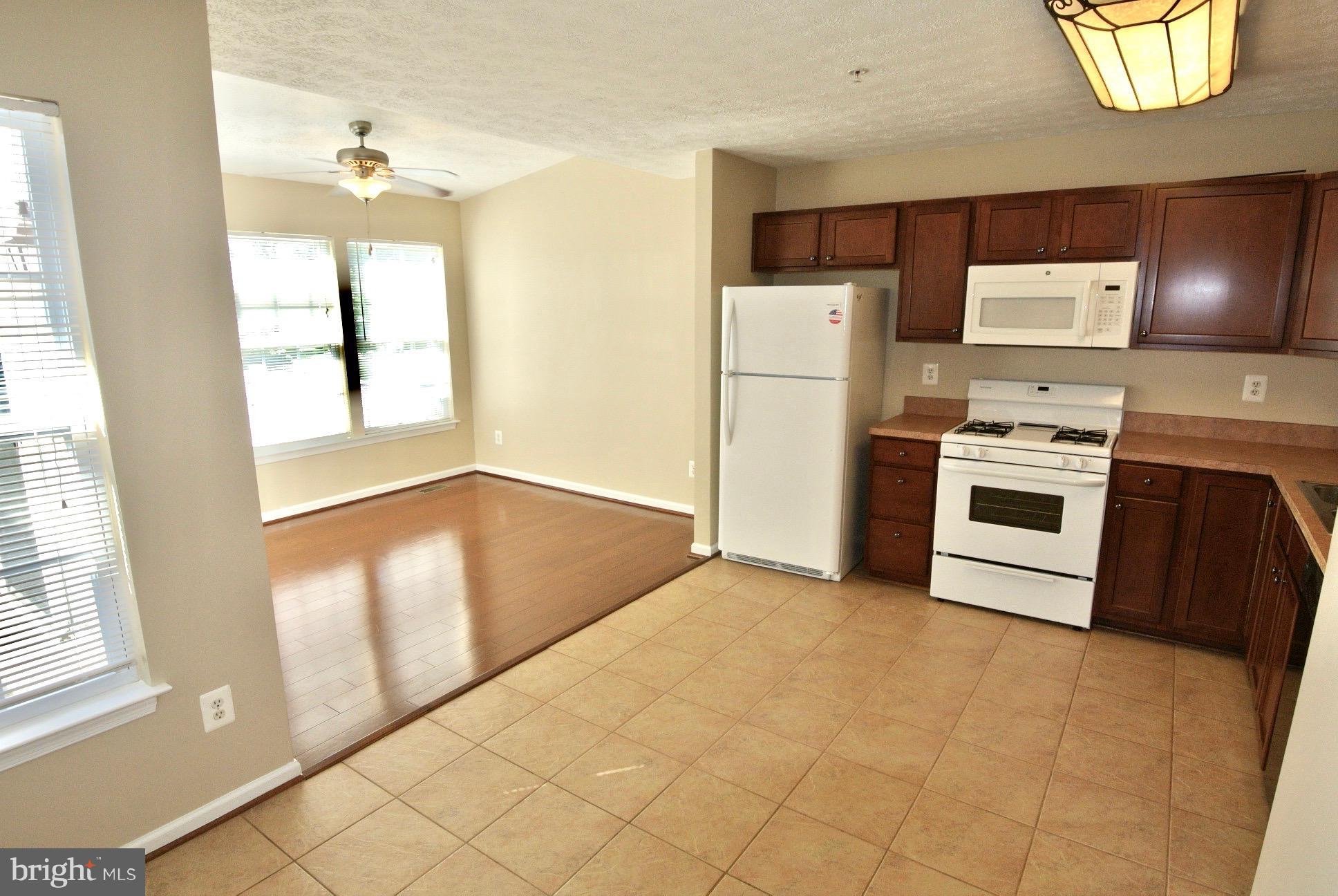 HOLLY WOODS - Residential Lease