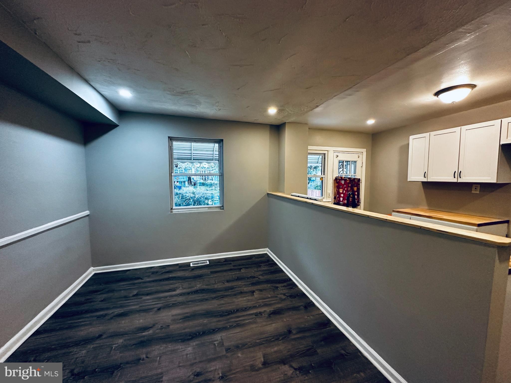 PARK HEIGHTS - Residential Lease