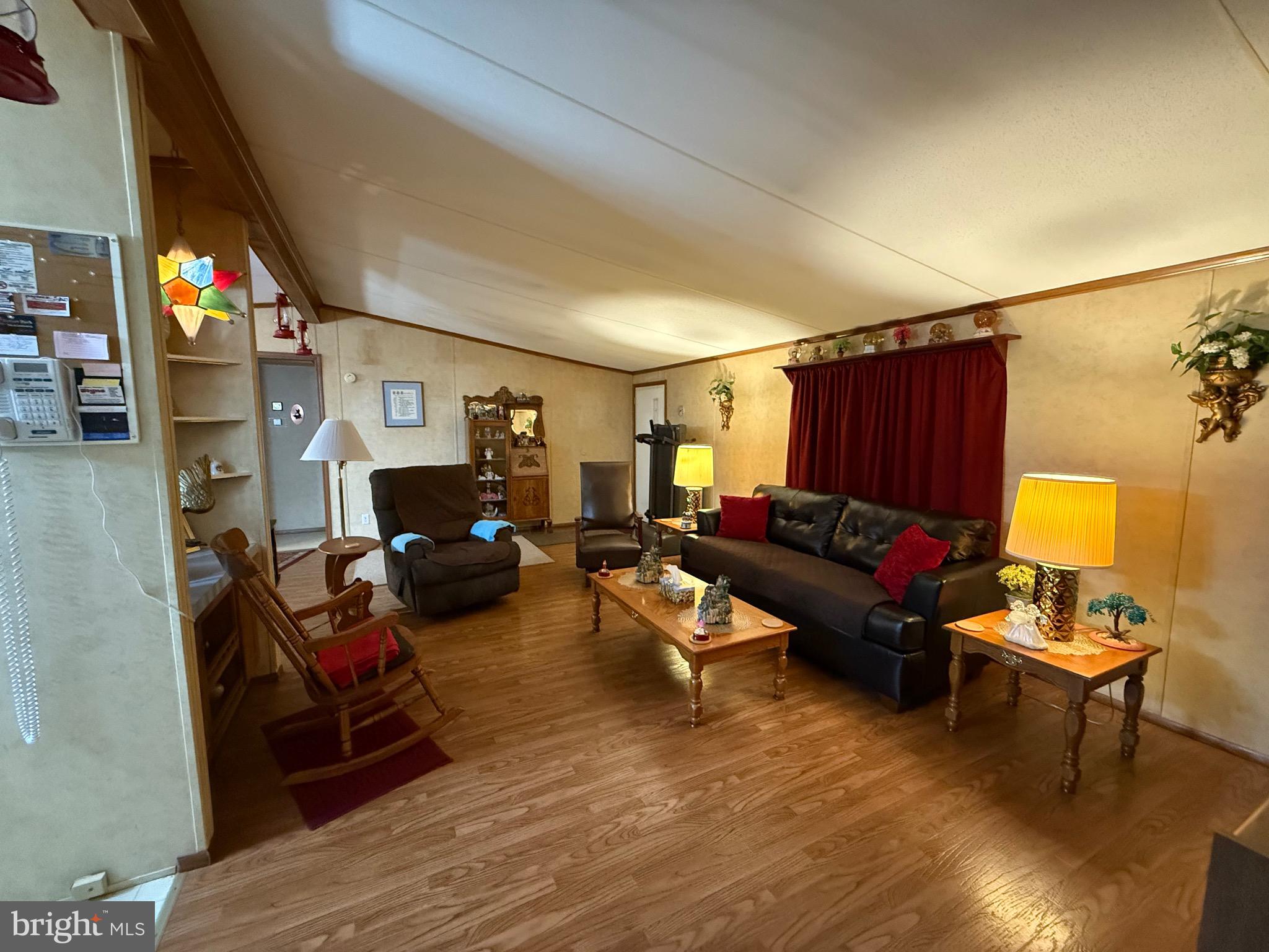 KINGS CROSSING - Residential