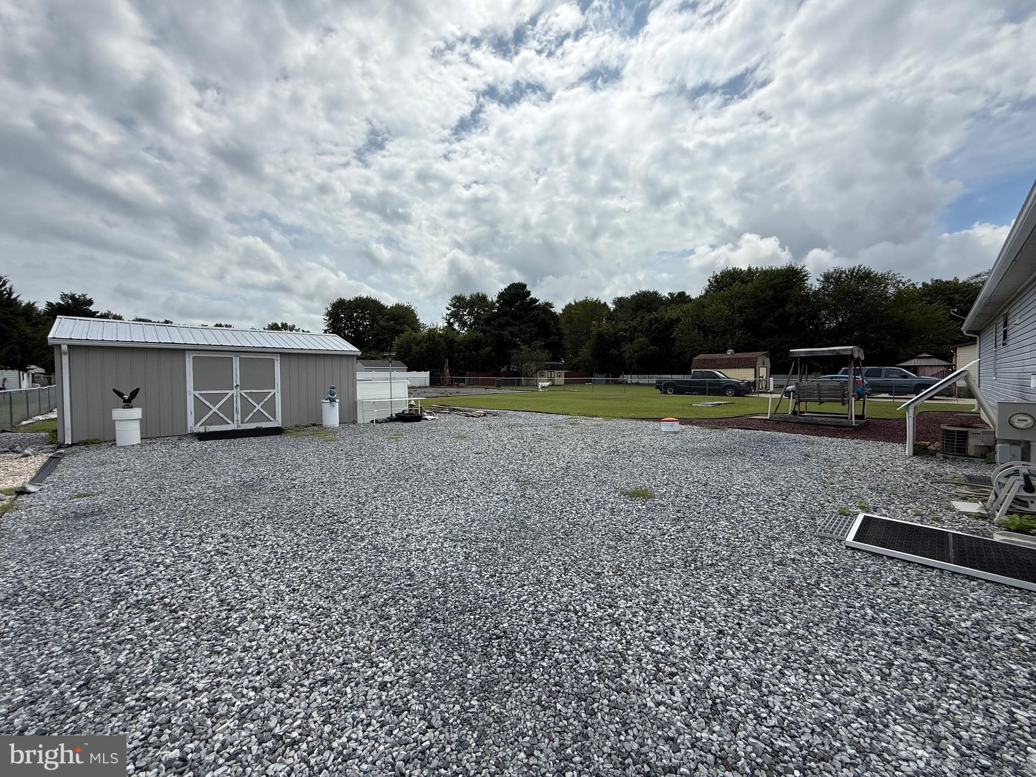 KINGS CROSSING - Residential