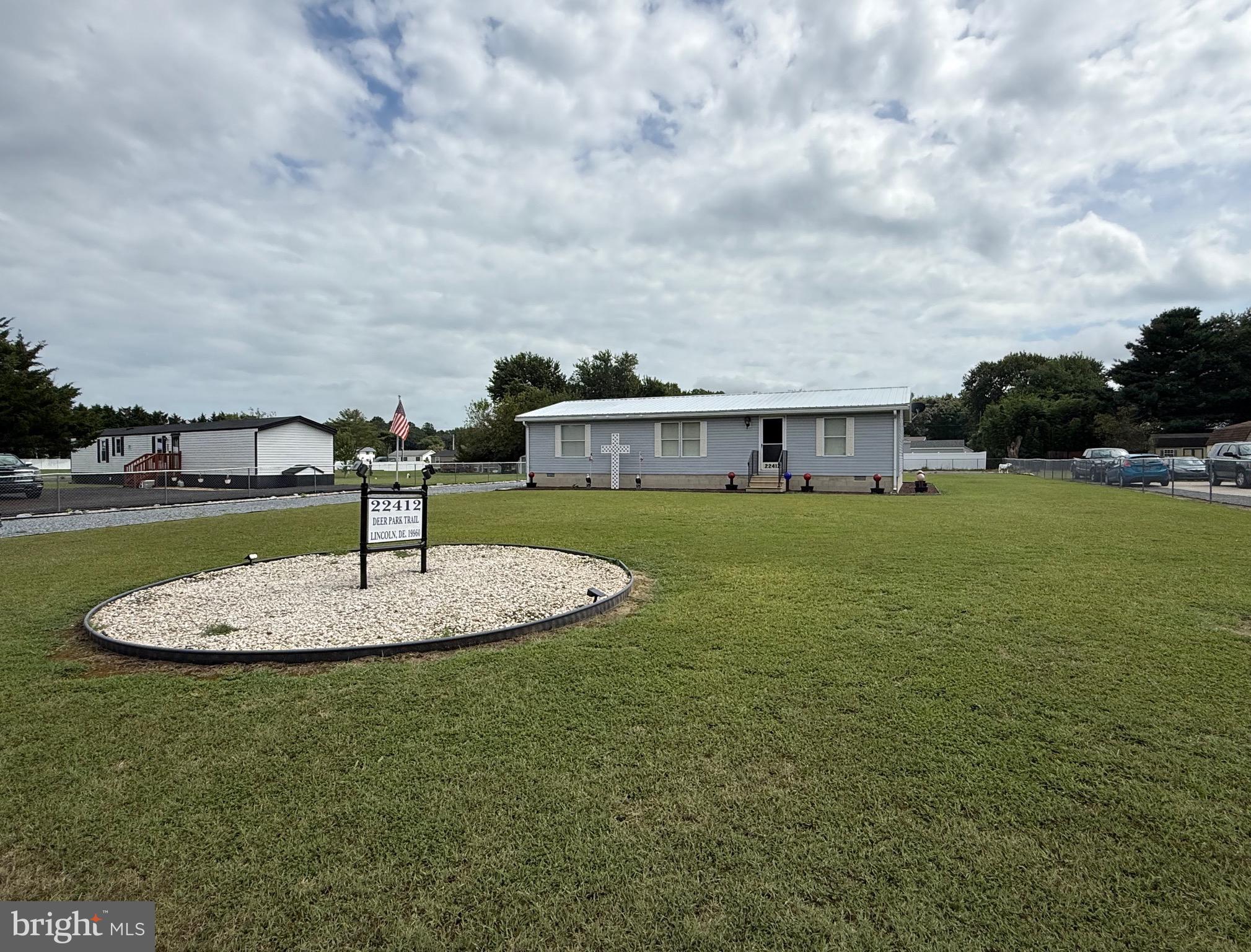 KINGS CROSSING - Residential