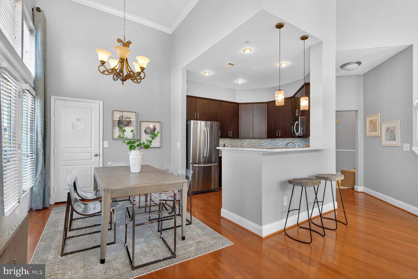 SAVOY AT RESTON TOWN CENTER - Residential