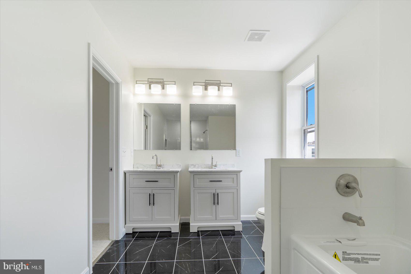 BARCLAY - Residential