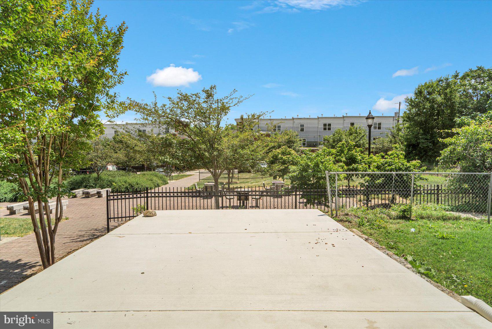 BARCLAY - Residential