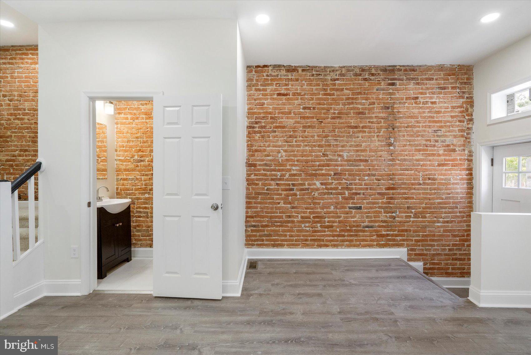 BARCLAY - Residential