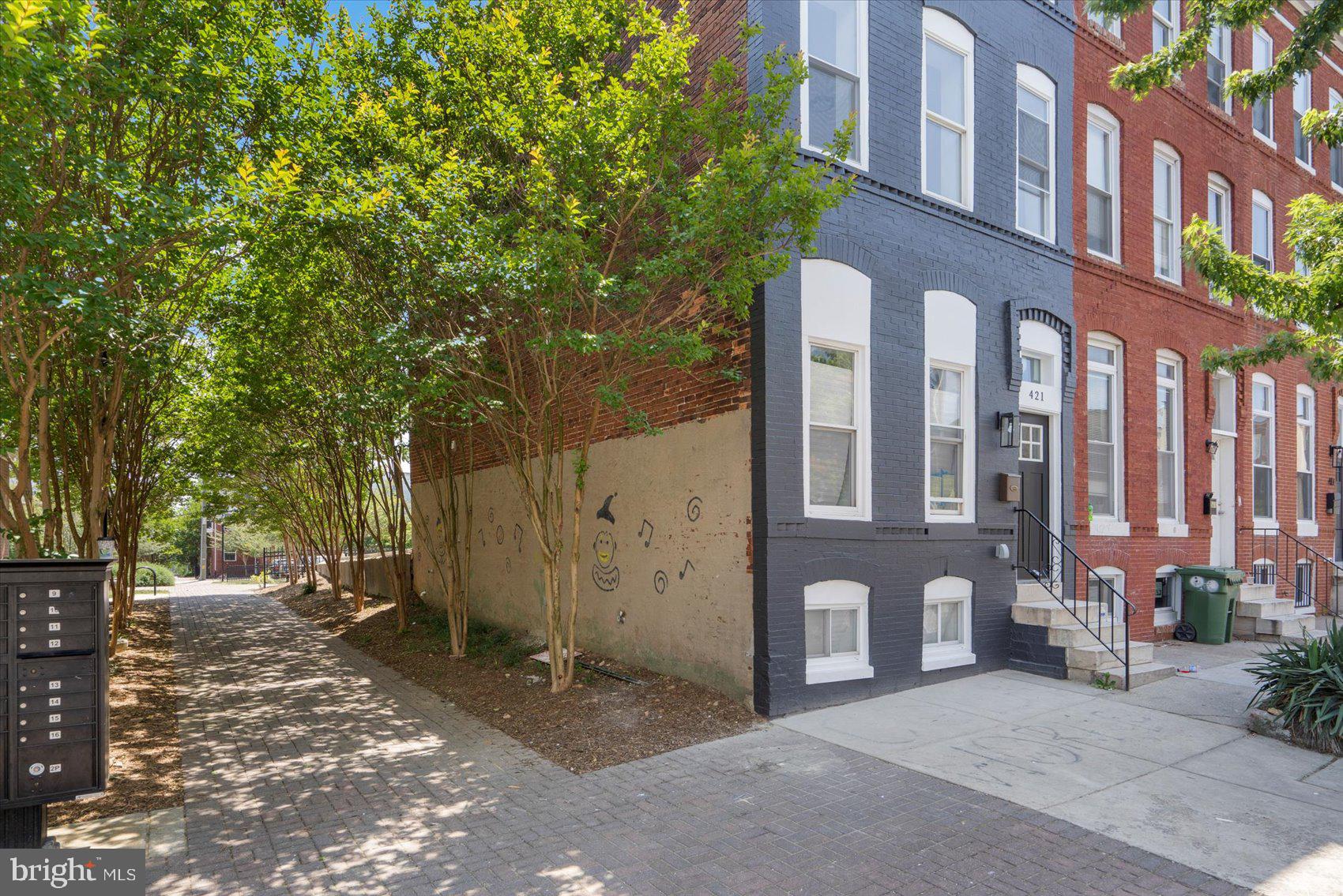 BARCLAY - Residential