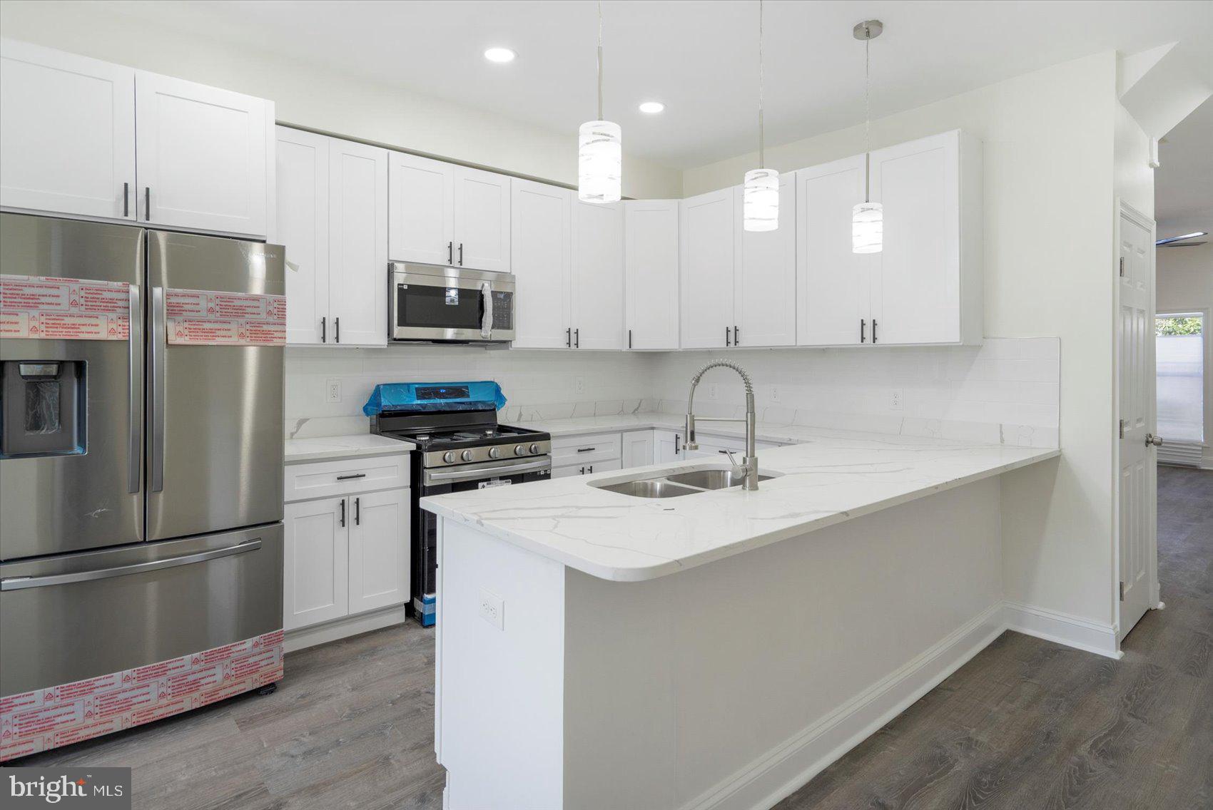 BARCLAY - Residential
