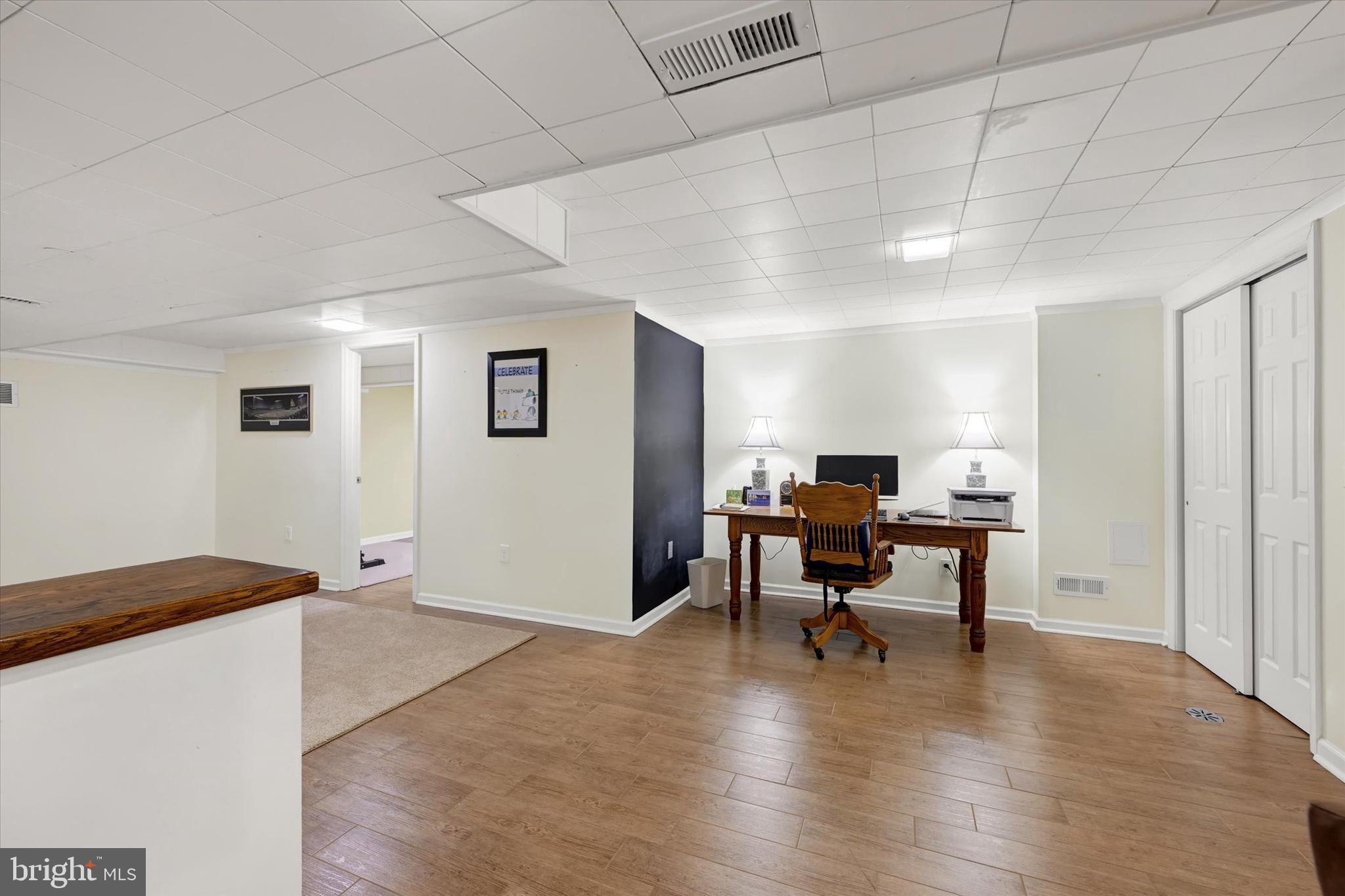 HAMPTON - Residential